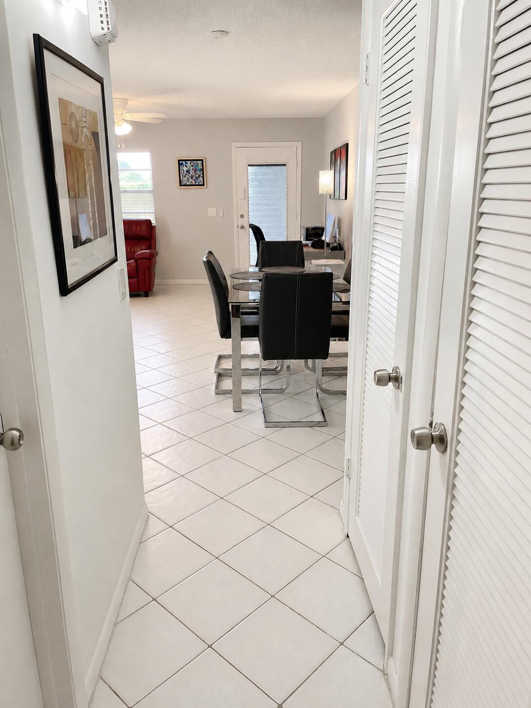 258 Burgundy F Property Photo 12