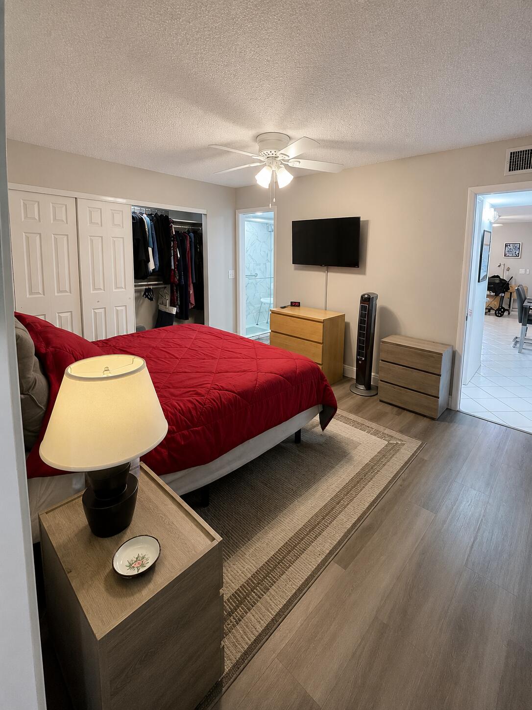 258 Burgundy F Property Photo 13