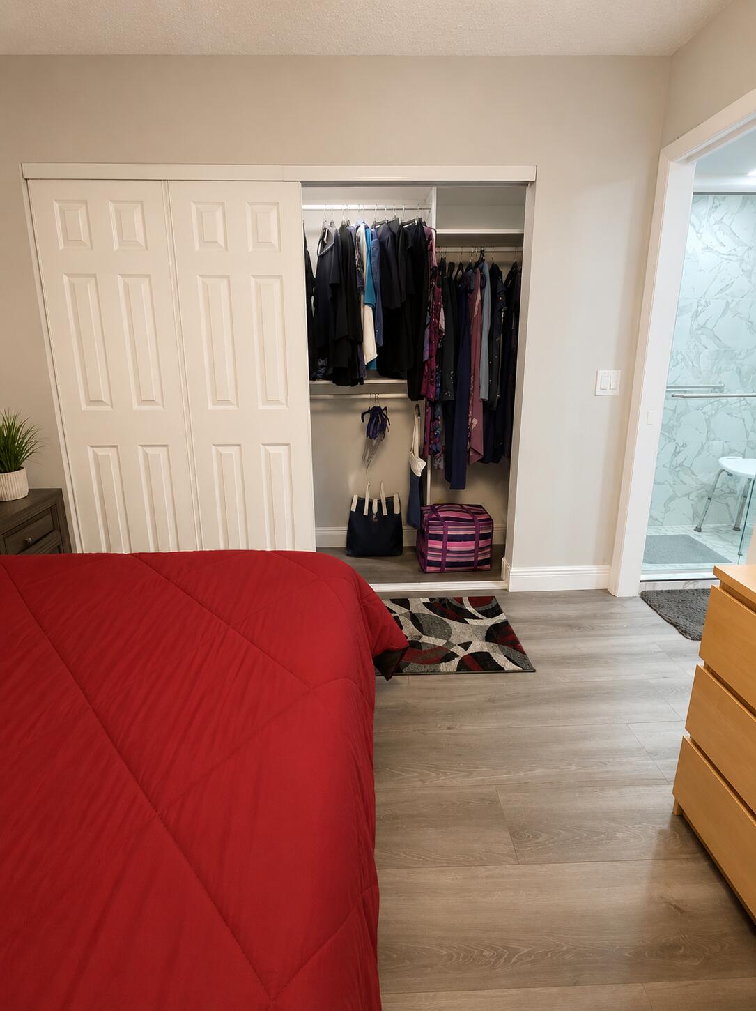 258 Burgundy F Property Photo 15