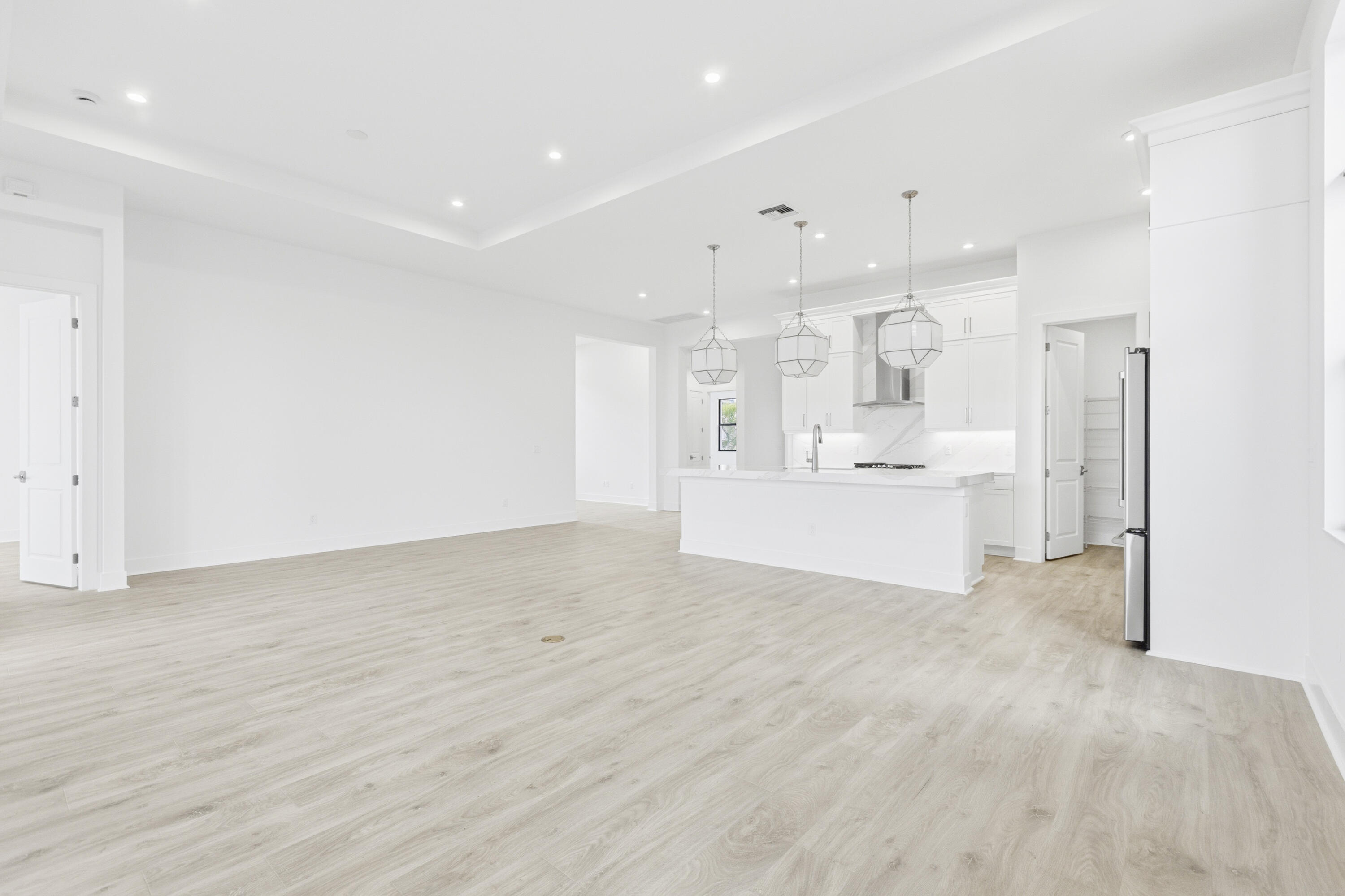 13921 Vivant Drive Property Photo 13