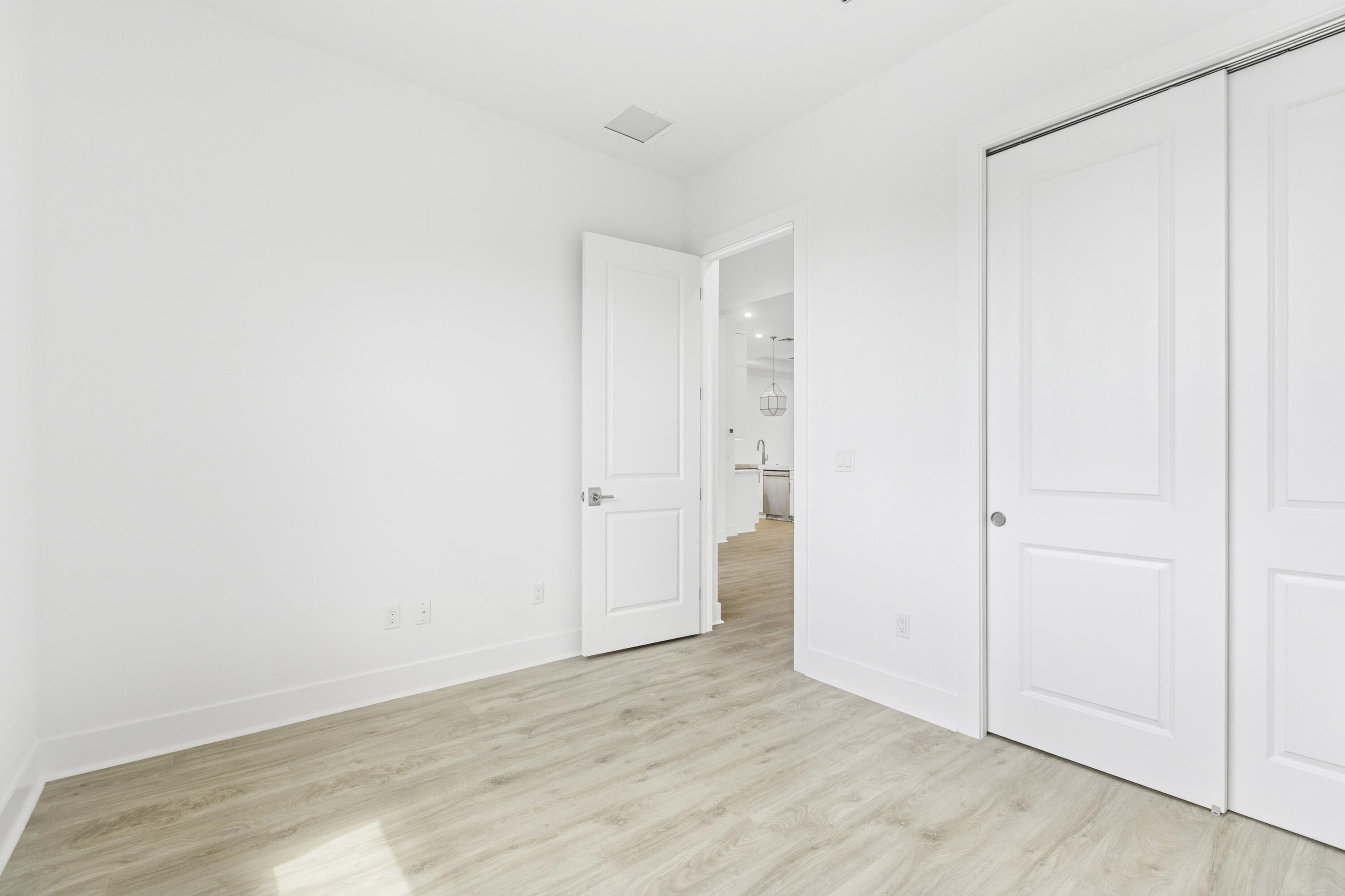 13921 Vivant Drive Property Photo 22
