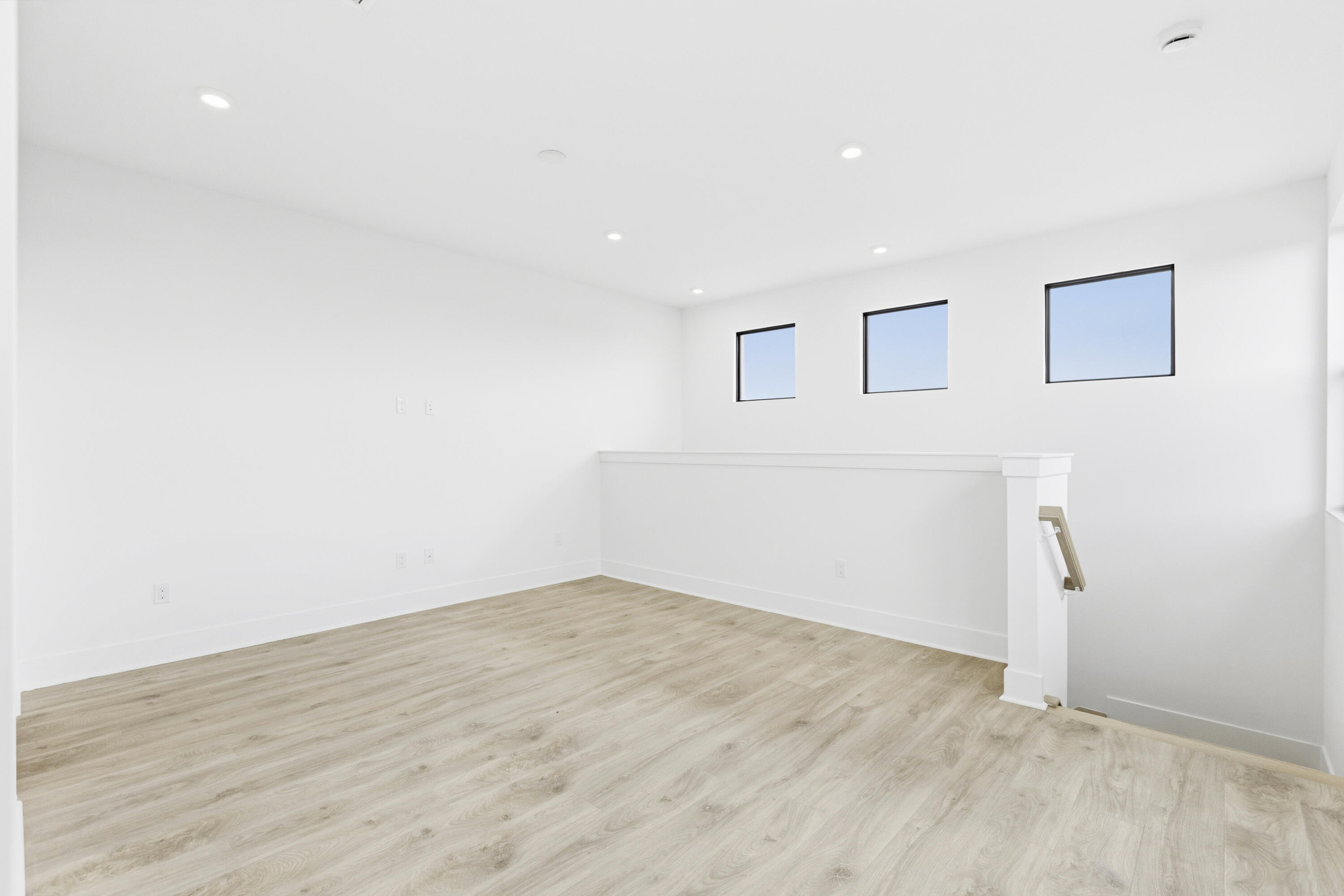 13921 Vivant Drive Property Photo 37