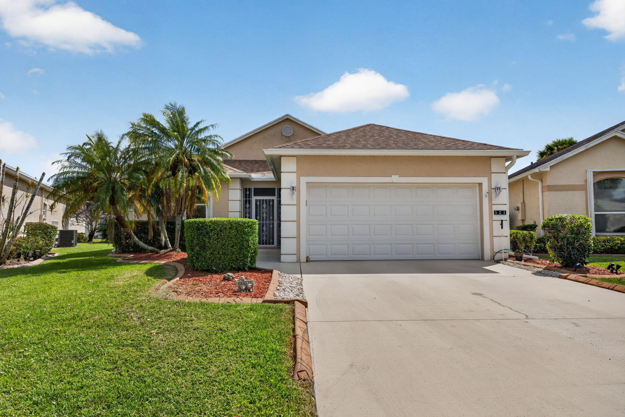 521 Nw Galatone Court Property Photo 1