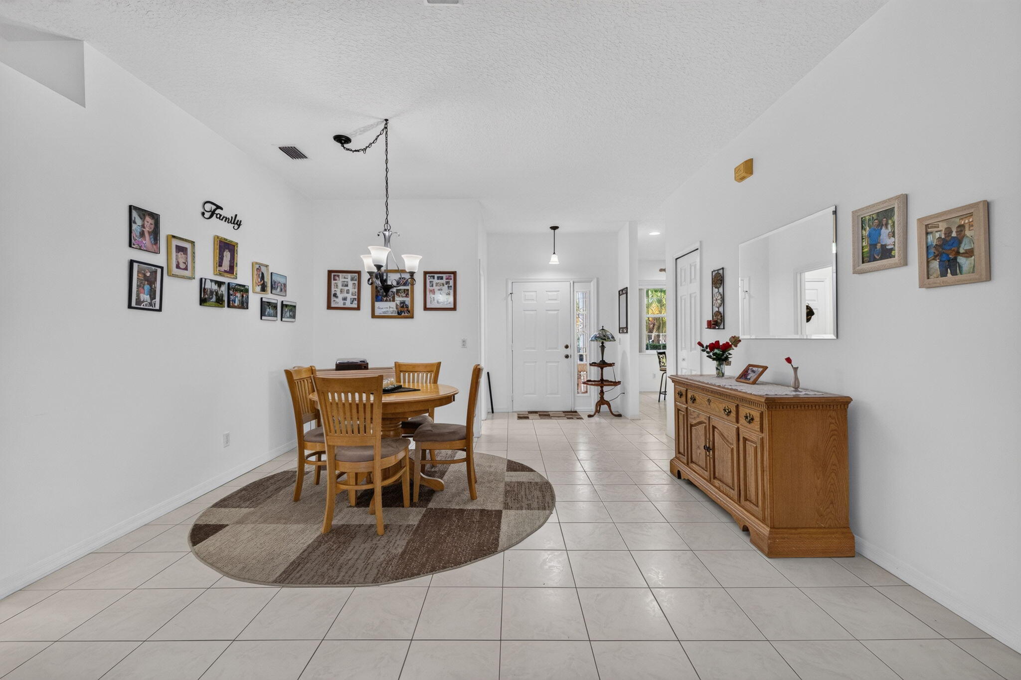 521 Nw Galatone Court Property Photo 9