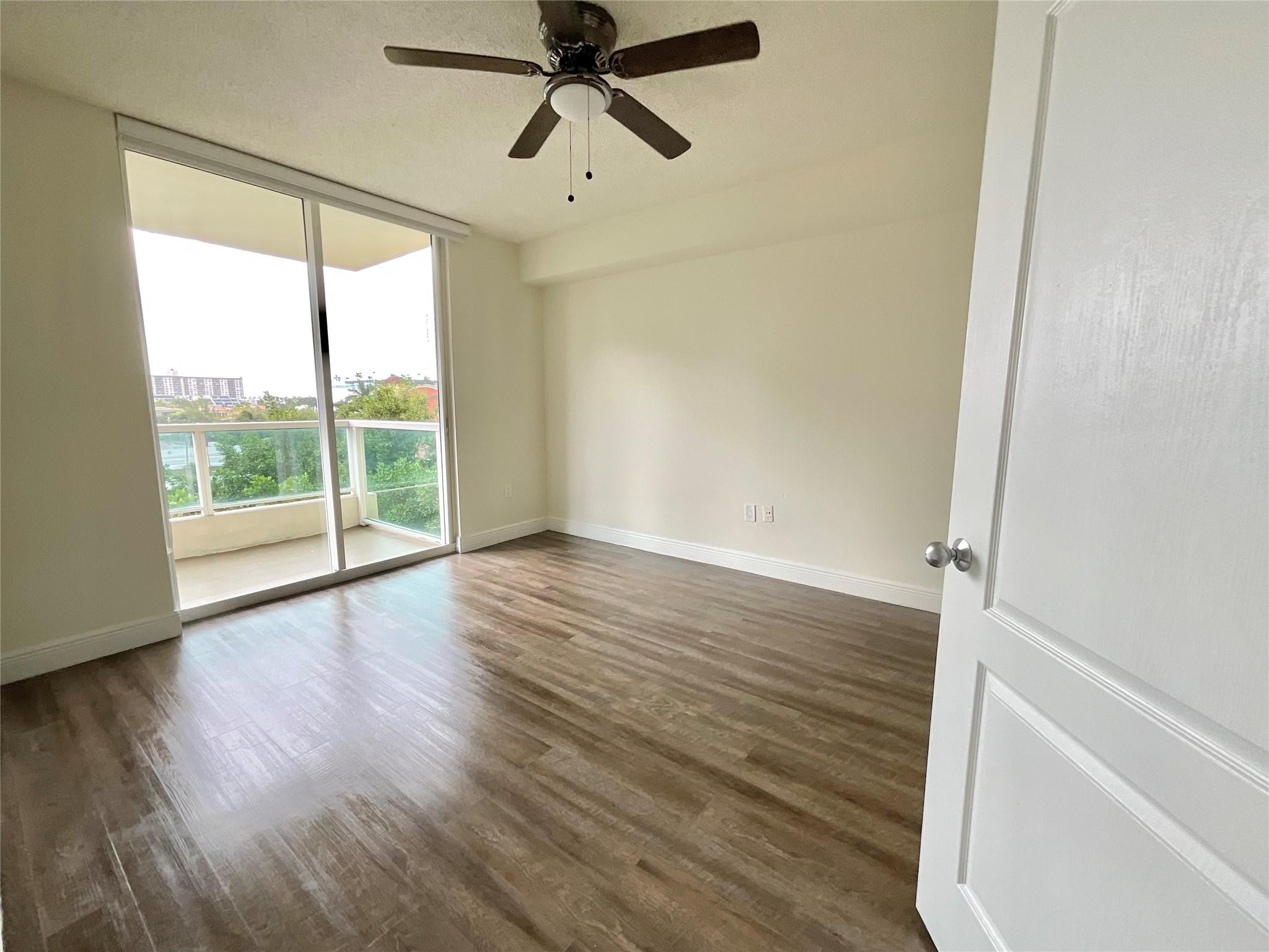 16900 N Bay Road 3-507 Property Photo 5