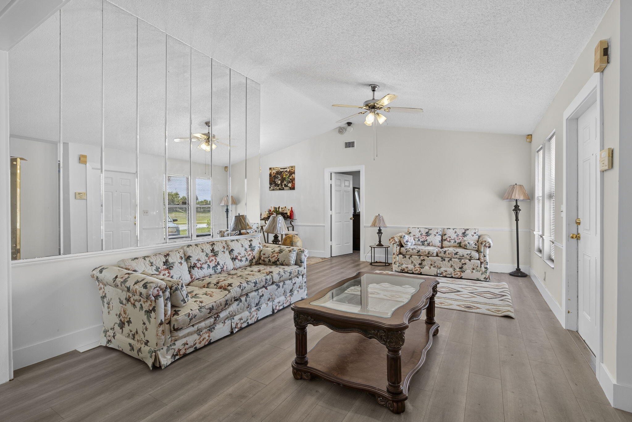 254 La Mancha Avenue Property Photo 8