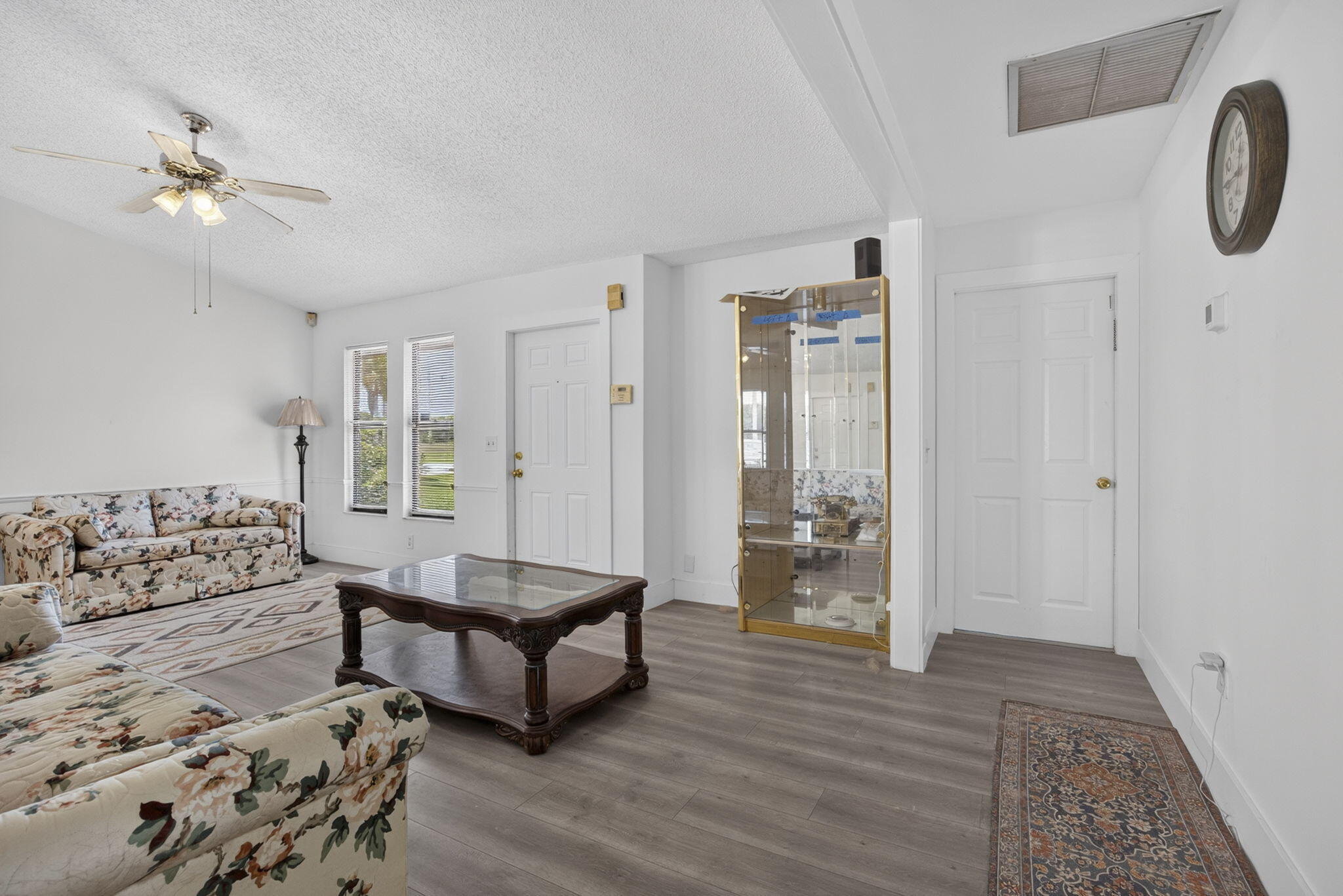 254 La Mancha Avenue Property Photo 10