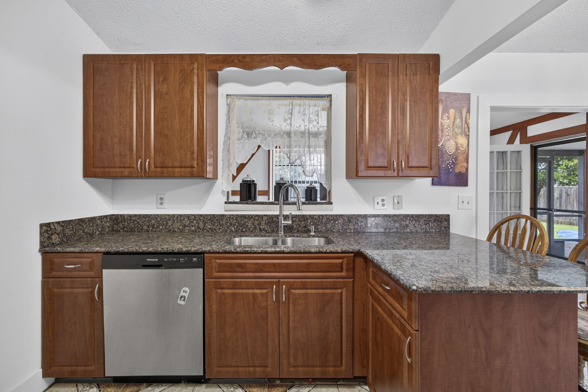 254 La Mancha Avenue Property Photo 20