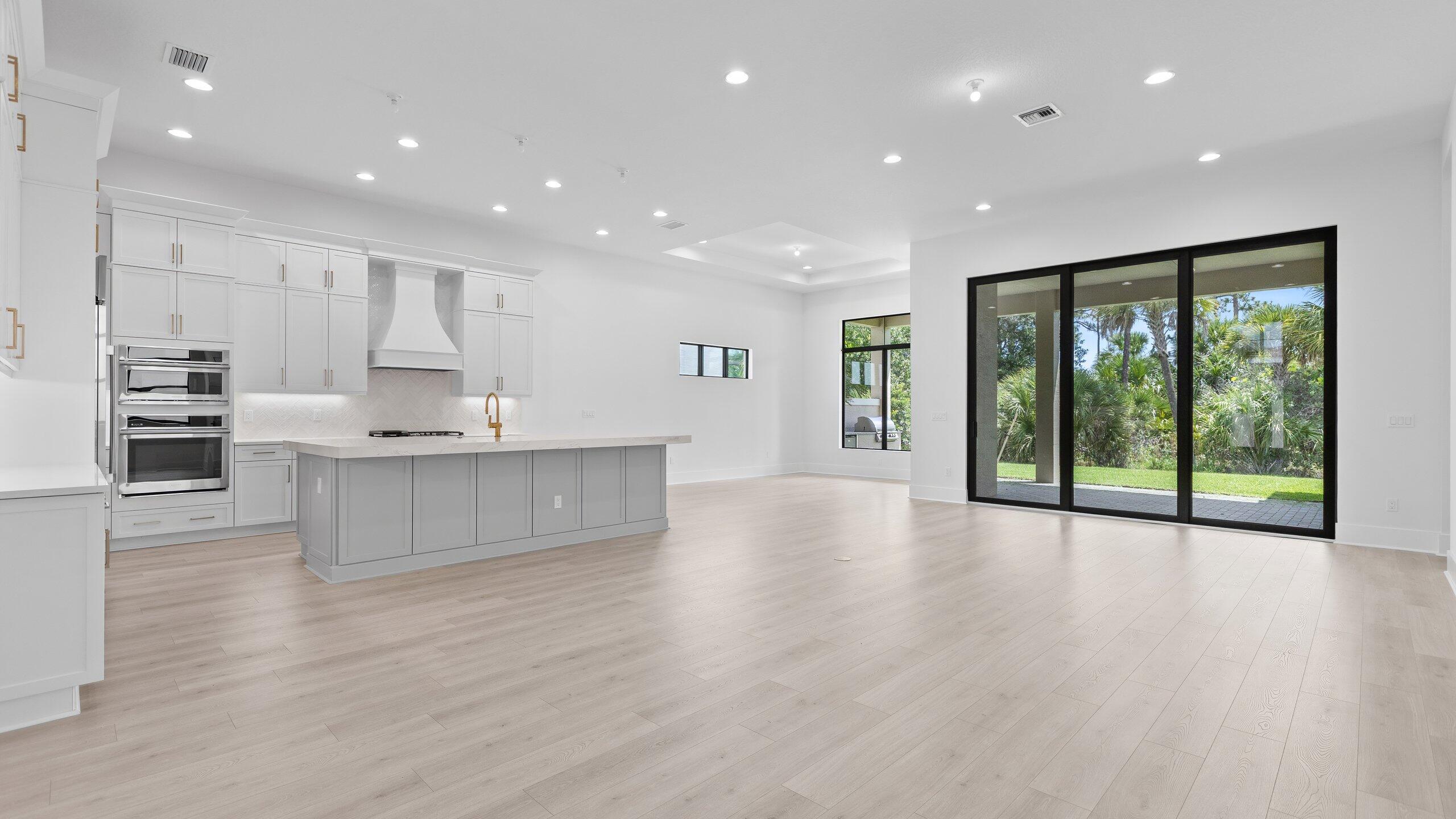 13294 Artisan Circle Property Photo 5