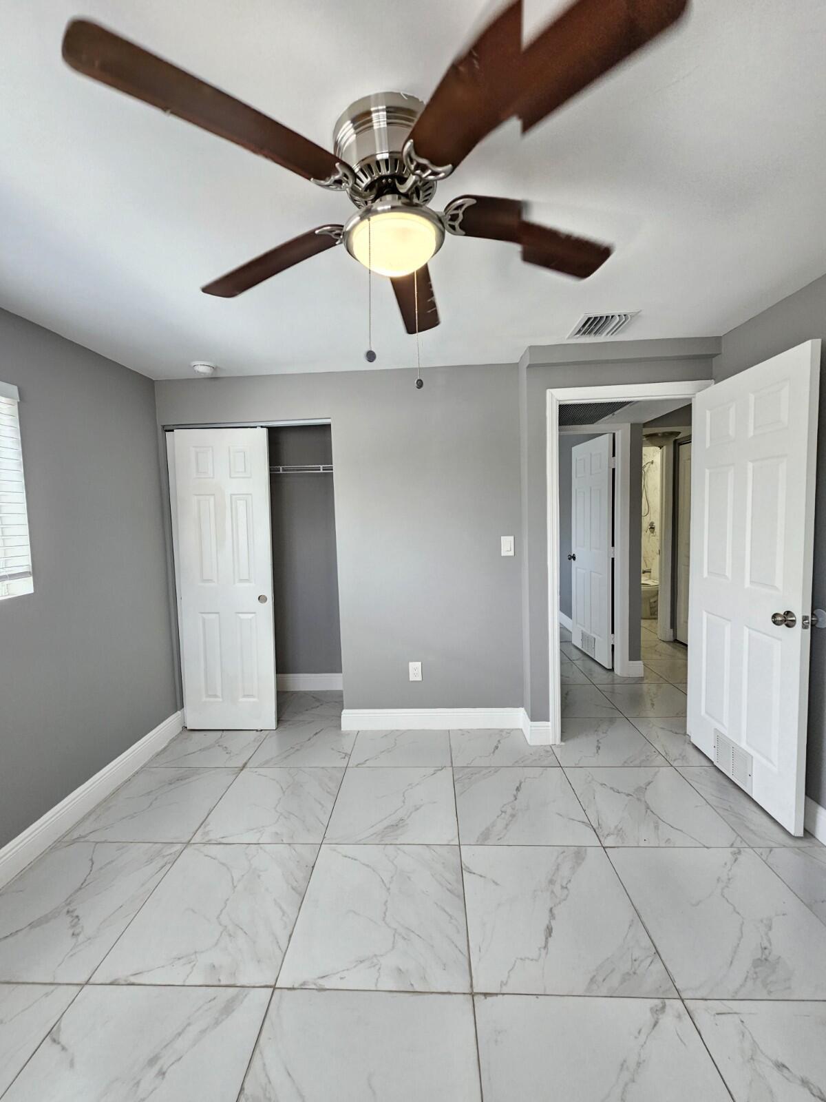 933 W 7th Street A Property Photo 8