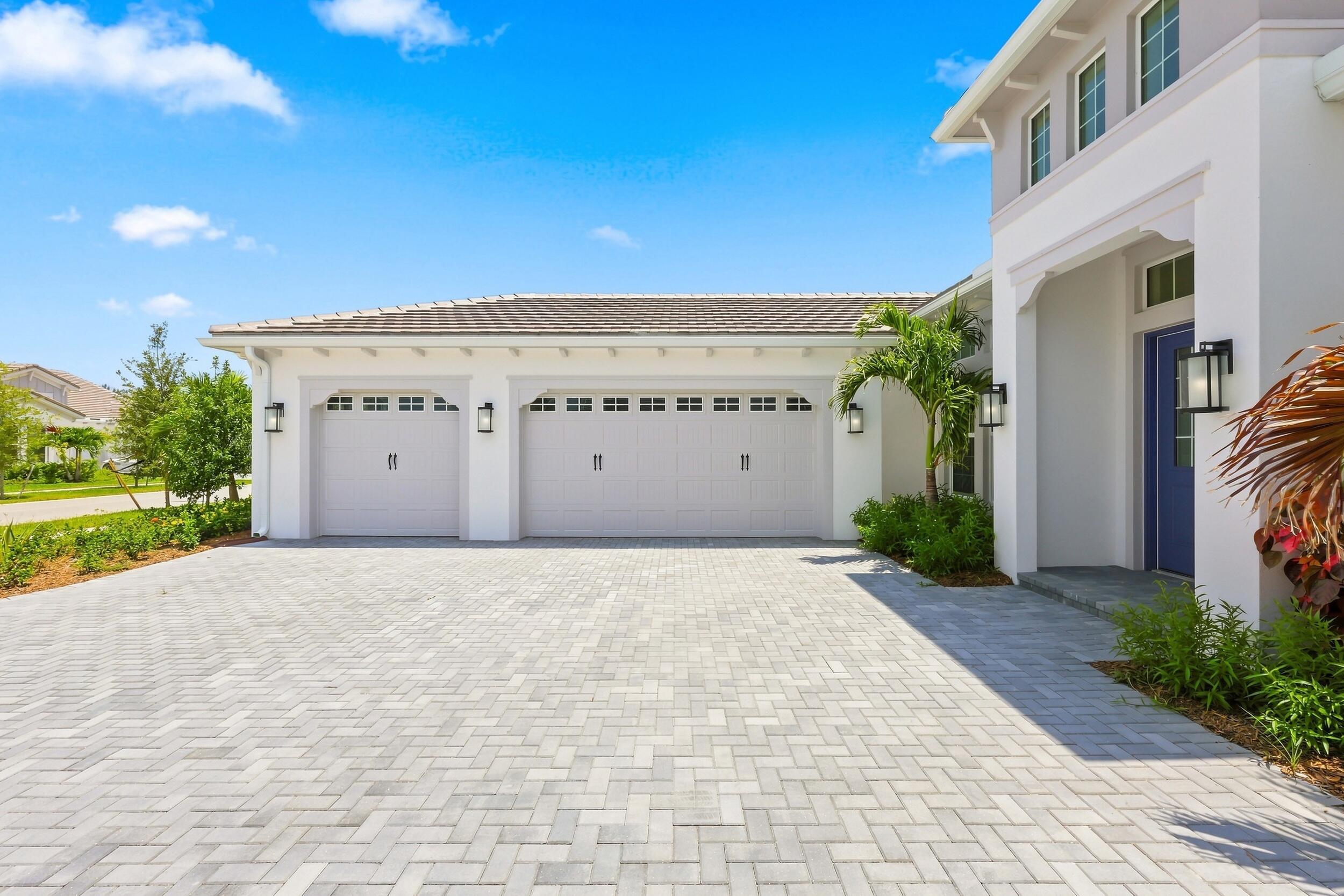 15093 Wildwood Circle Property Photo 5