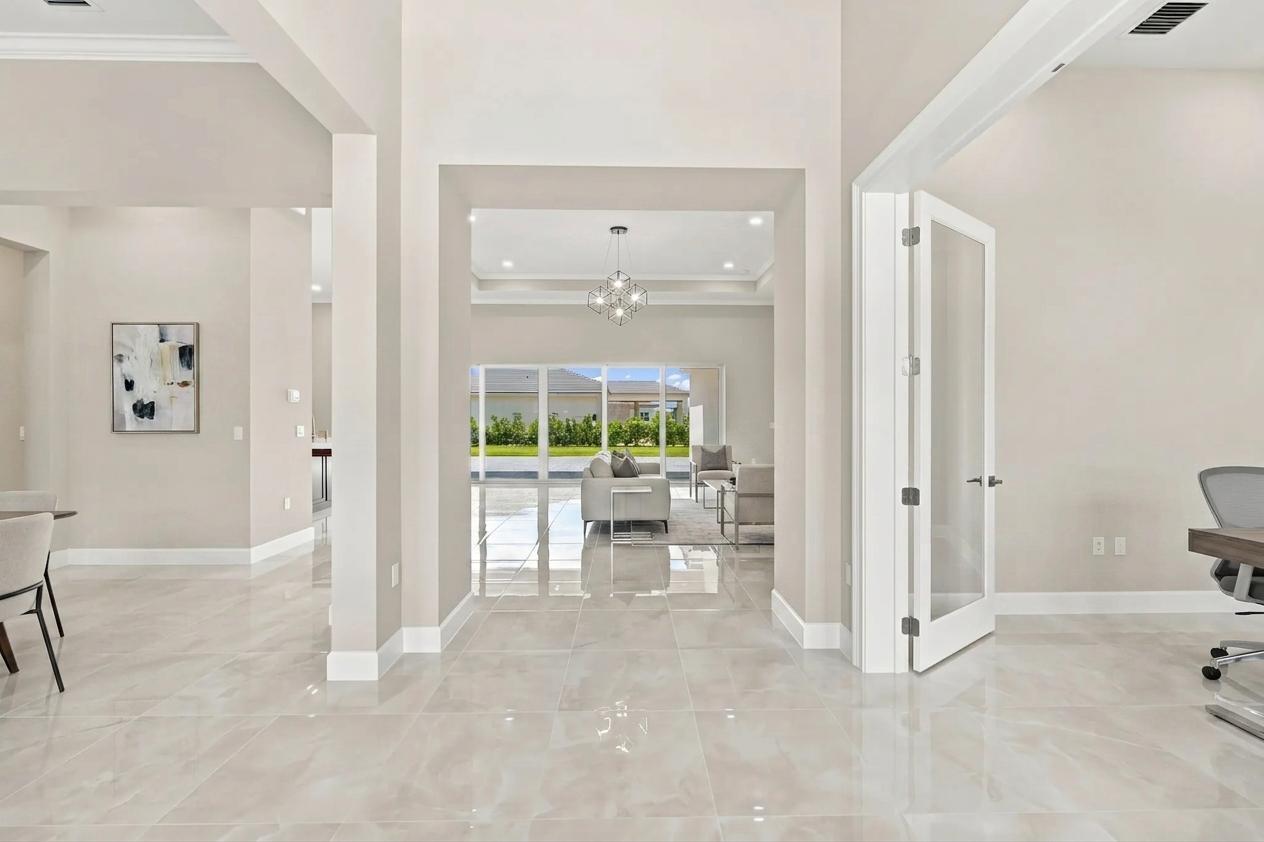 15093 Wildwood Circle Property Photo 8