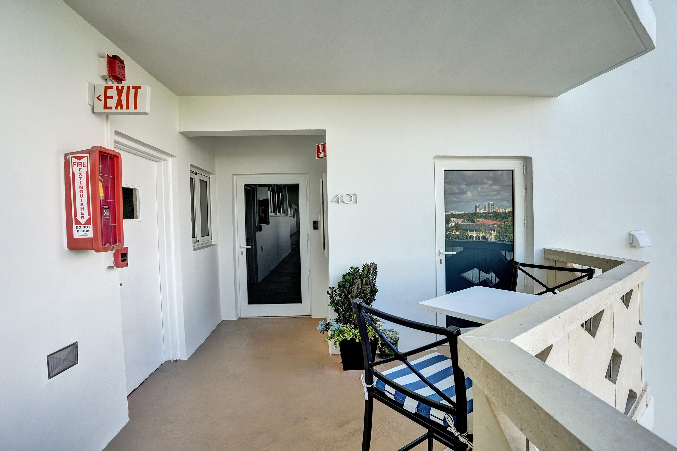 333 Sunset Drive 401 Property Photo 8