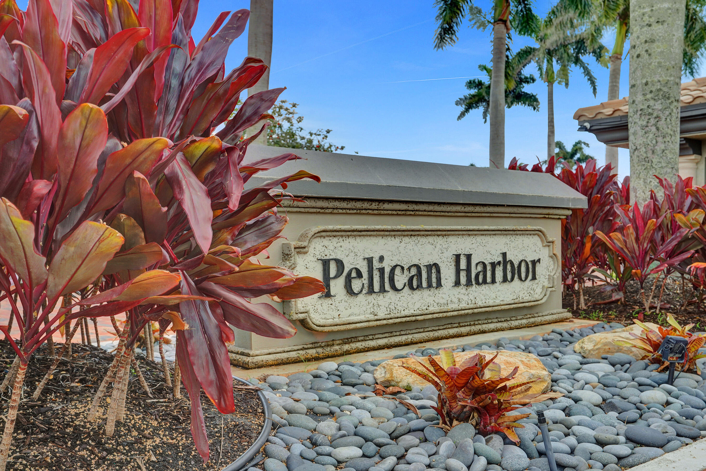 65 Pelican Pointe Drive 2030 Property Photo 2