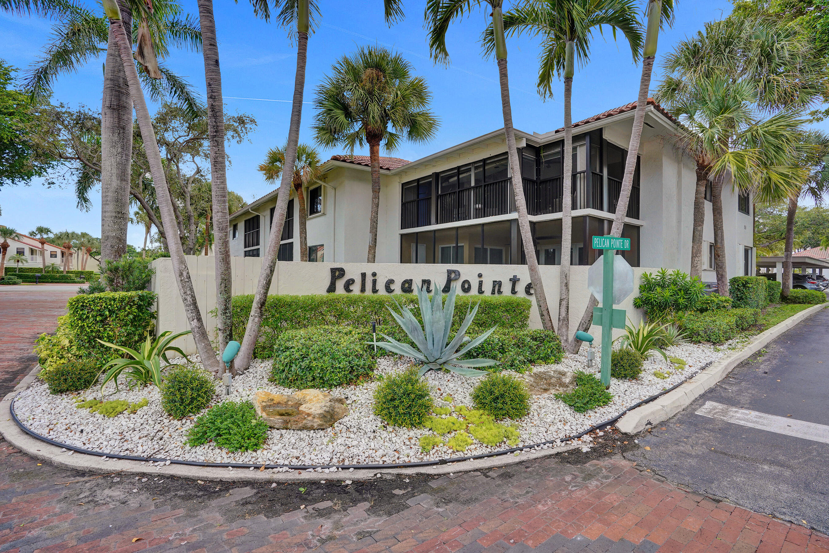 65 Pelican Pointe Drive 2030 Property Photo 4