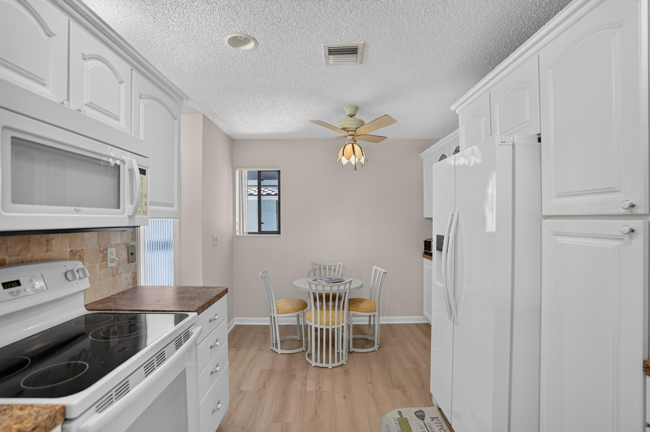 65 Pelican Pointe Drive 2030 Property Photo 18
