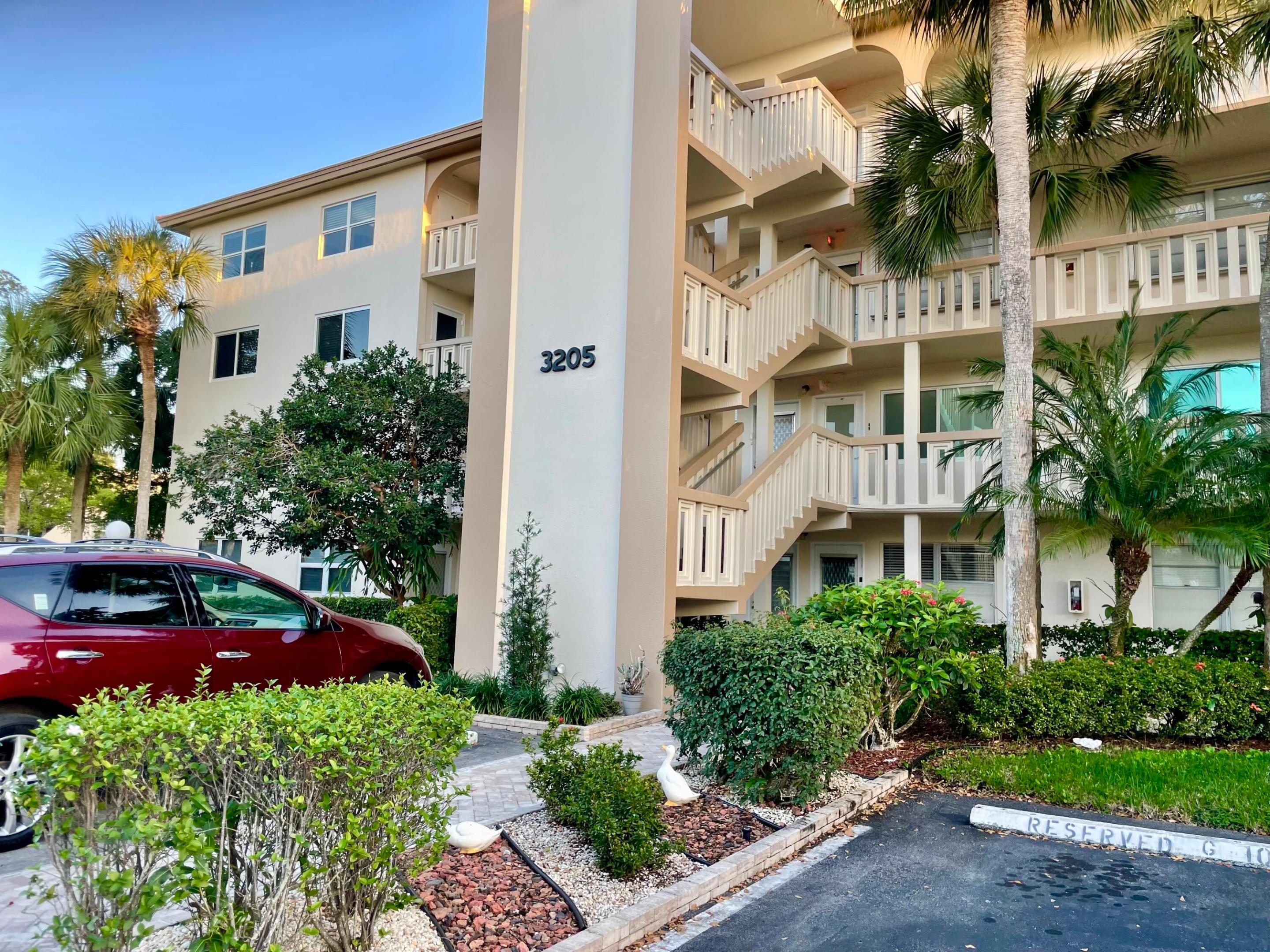 3205 Portofino Point B4