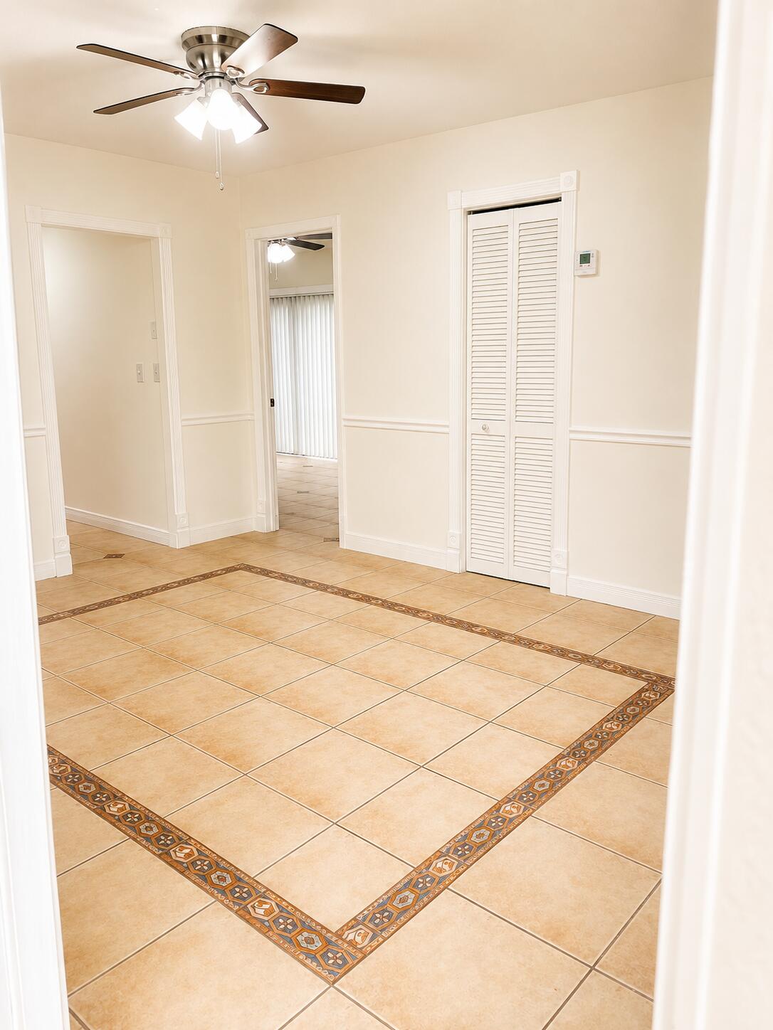 5318 Garden Hills Circle Property Photo 3