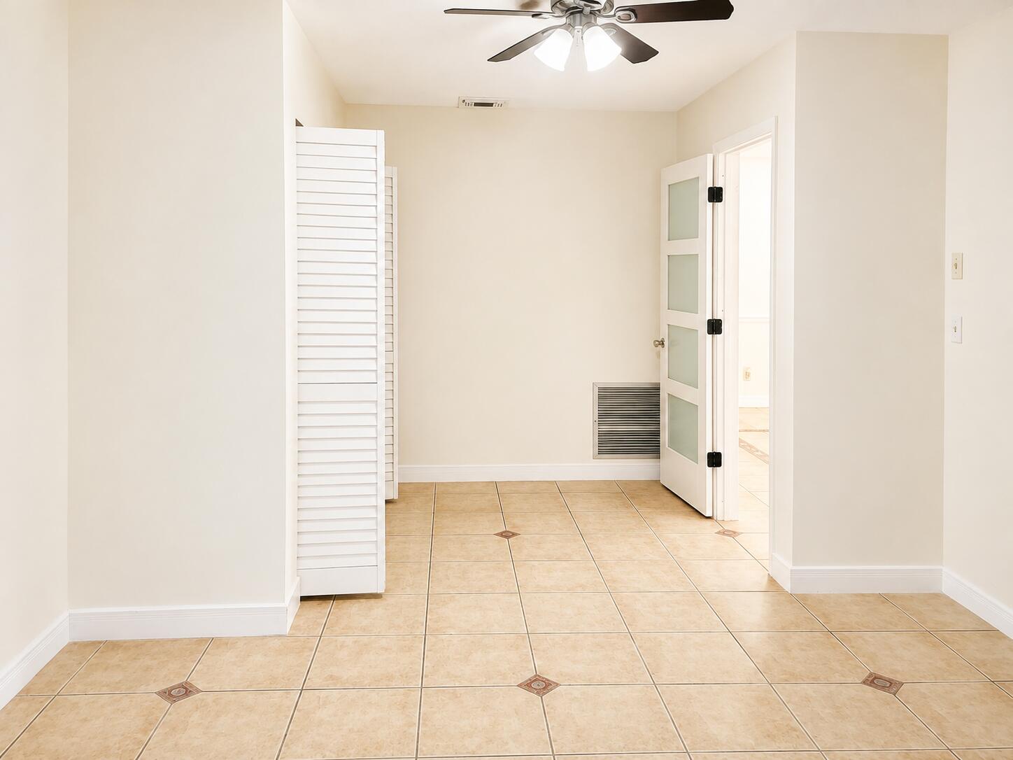 5318 Garden Hills Circle Property Photo 14