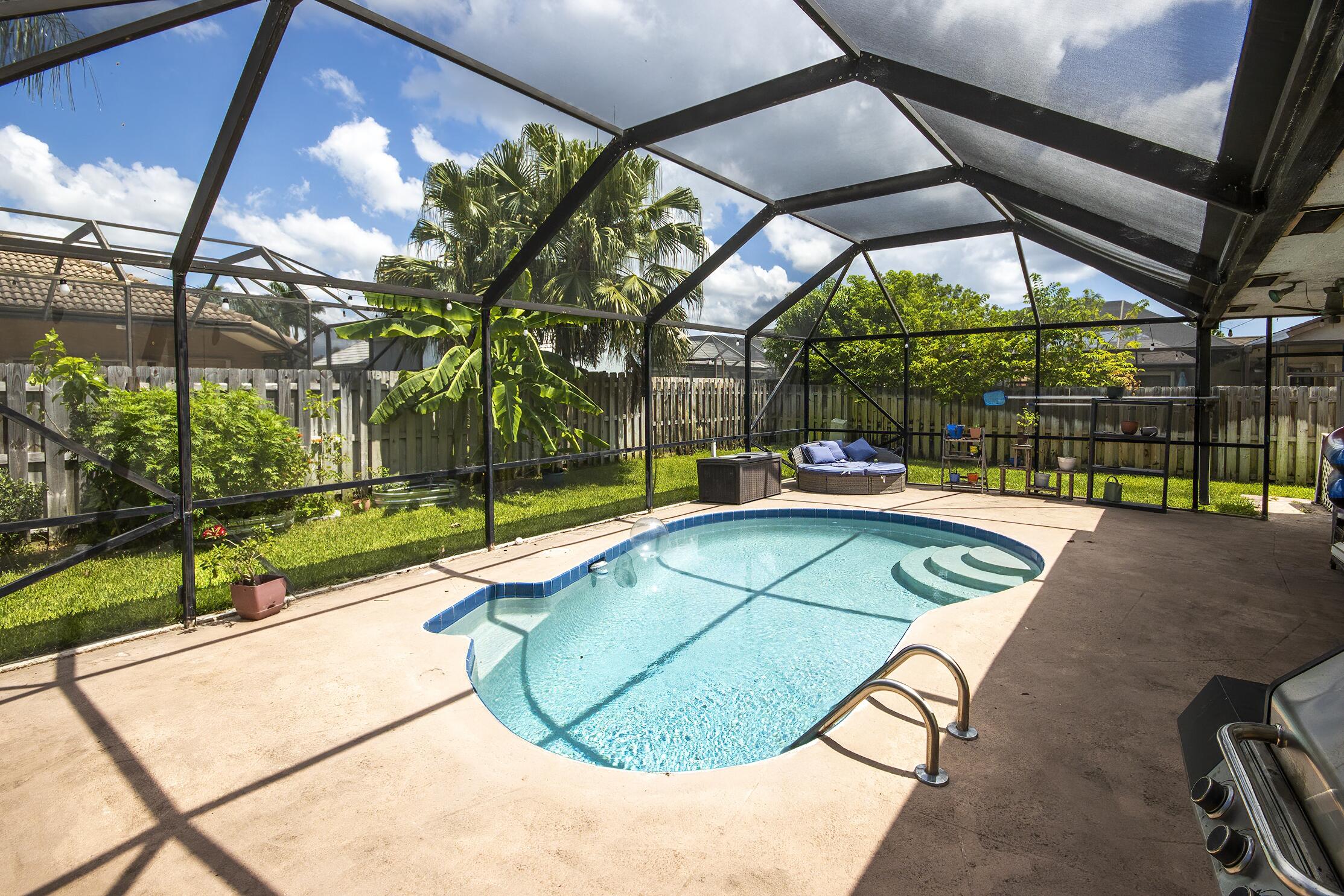 35 Cedar Circle Property Photo 4