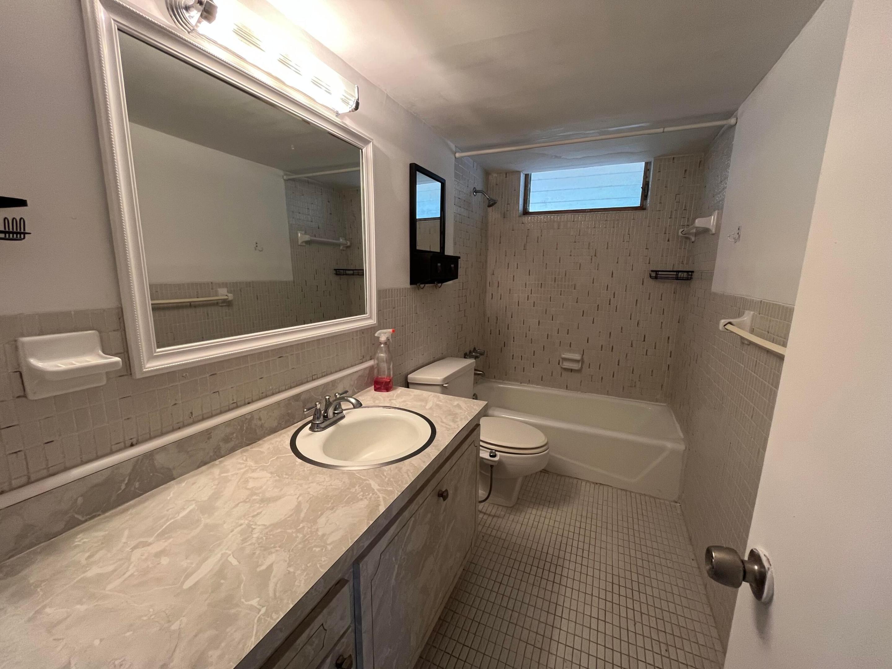 2930 Point East Drive E203 Property Photo 14