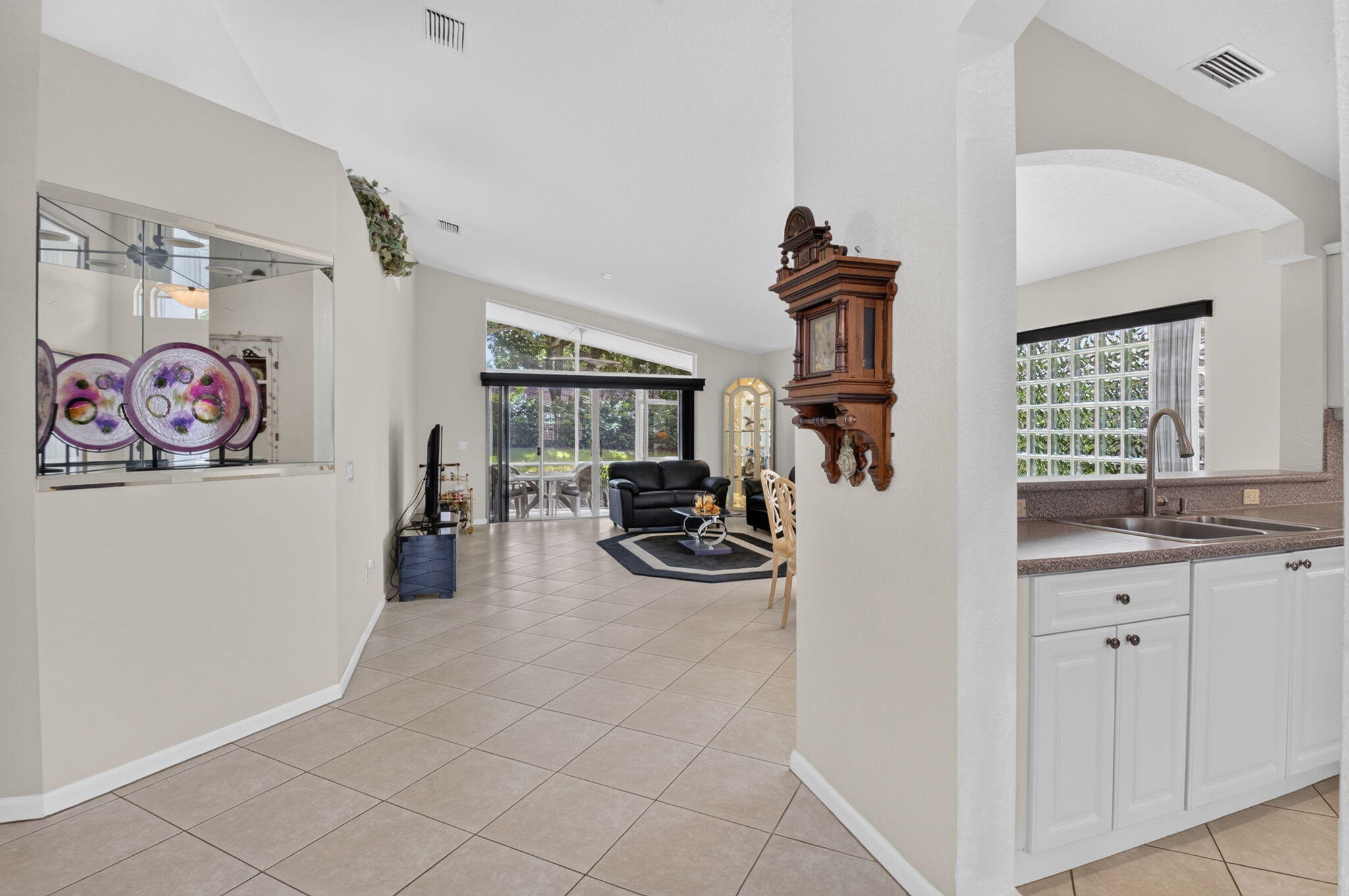7388 Tonga Court Property Photo 5