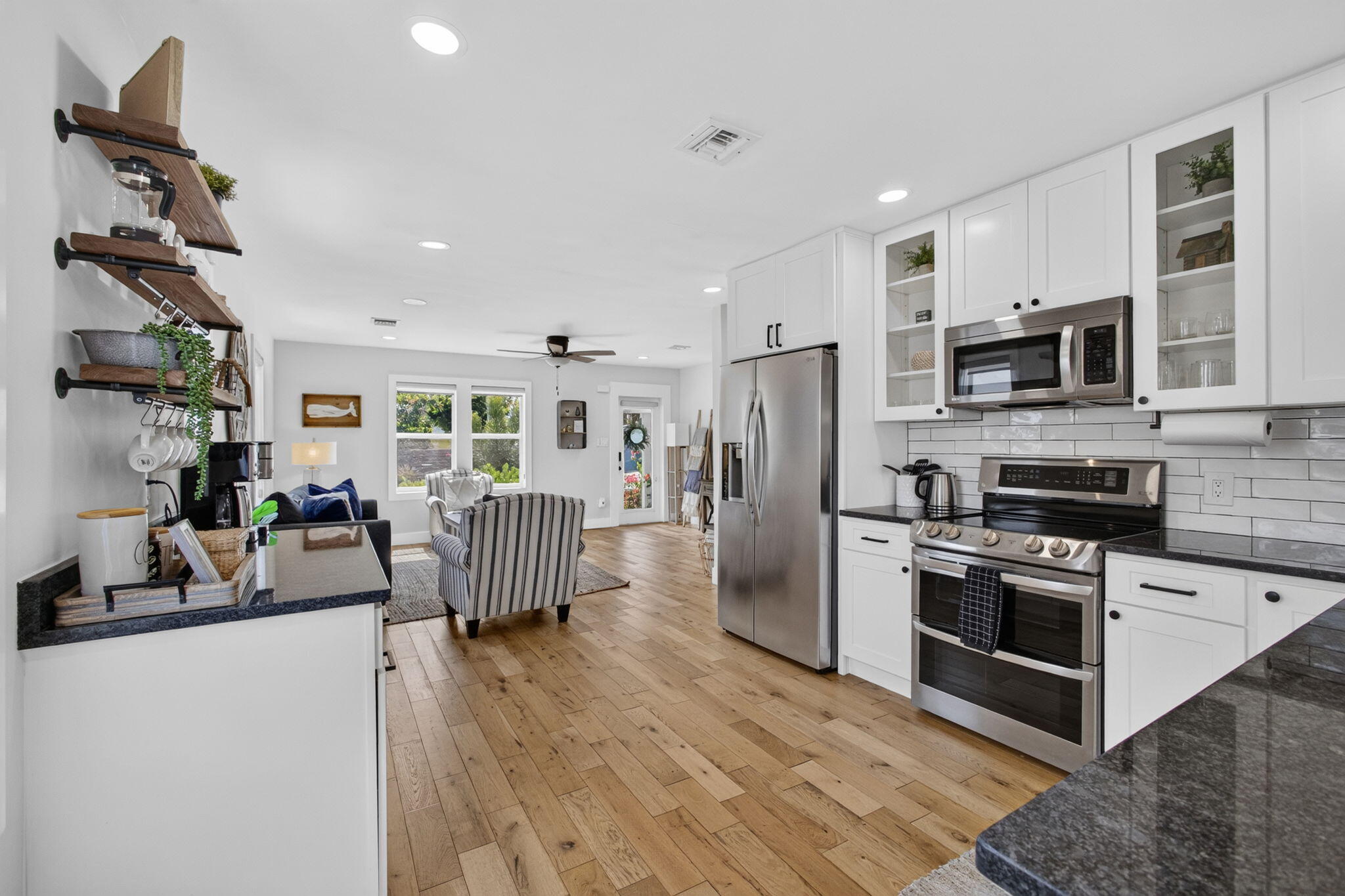 1305 N Palmway Property Photo 16