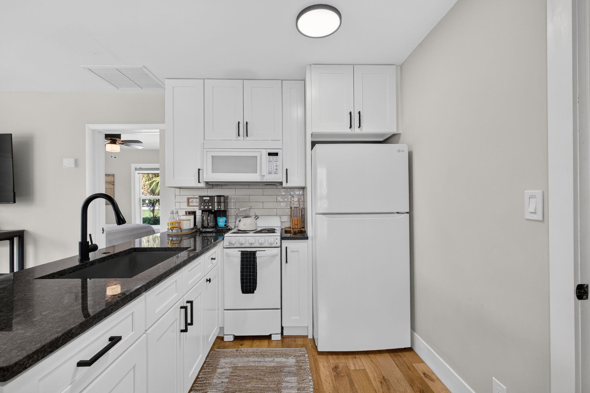 1305 N Palmway Property Photo 34