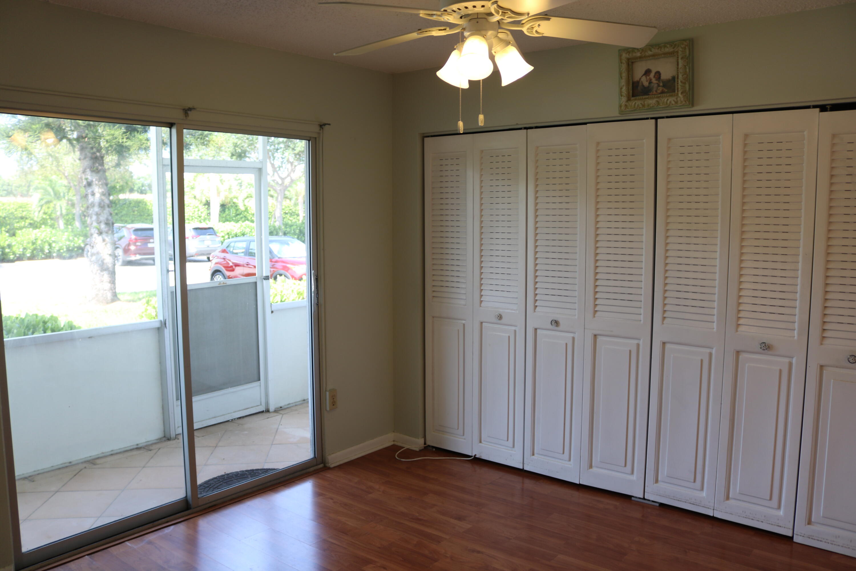 554 Mansfield N Property Photo 10