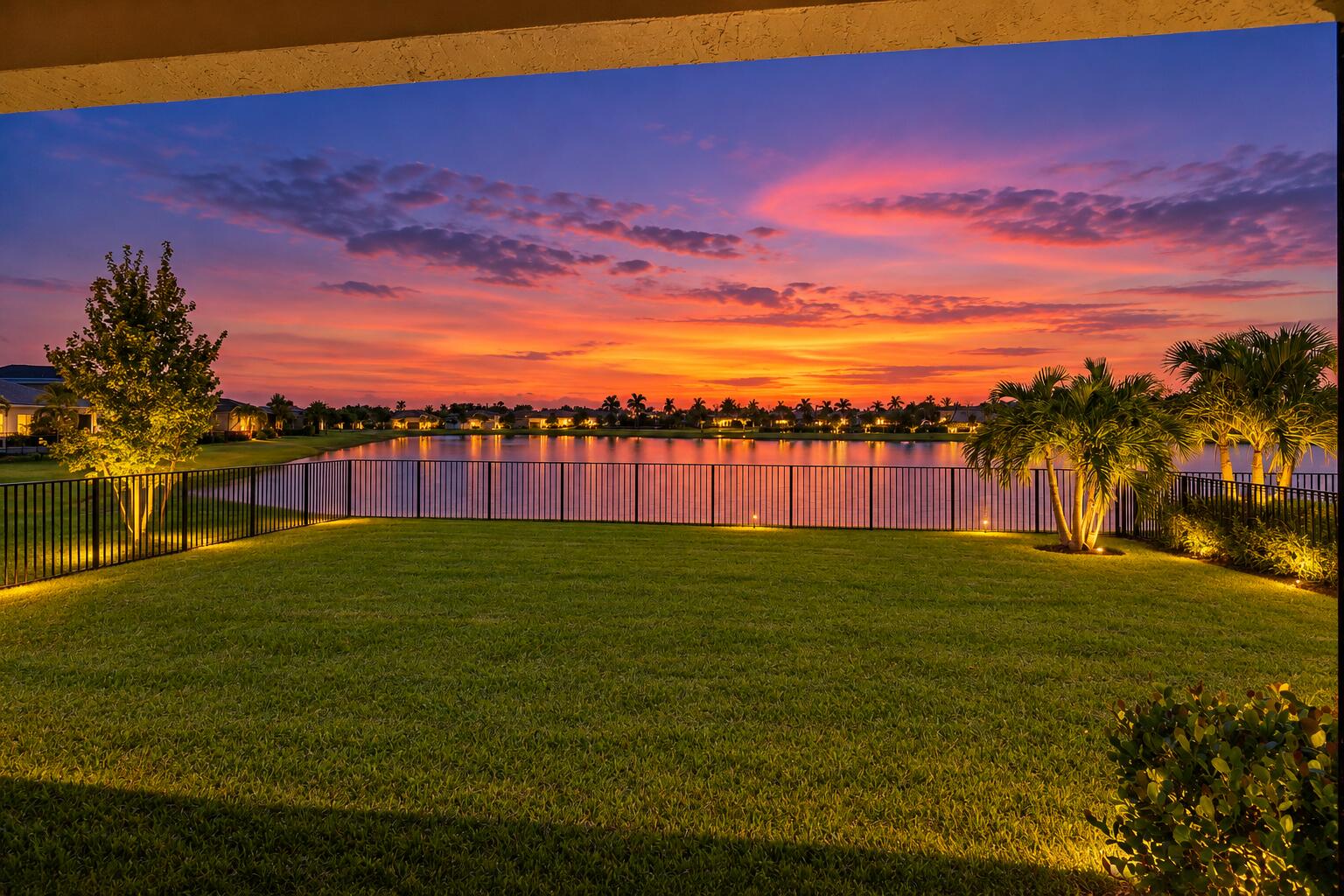 15883 Key Biscayne Lane Property Photo 5