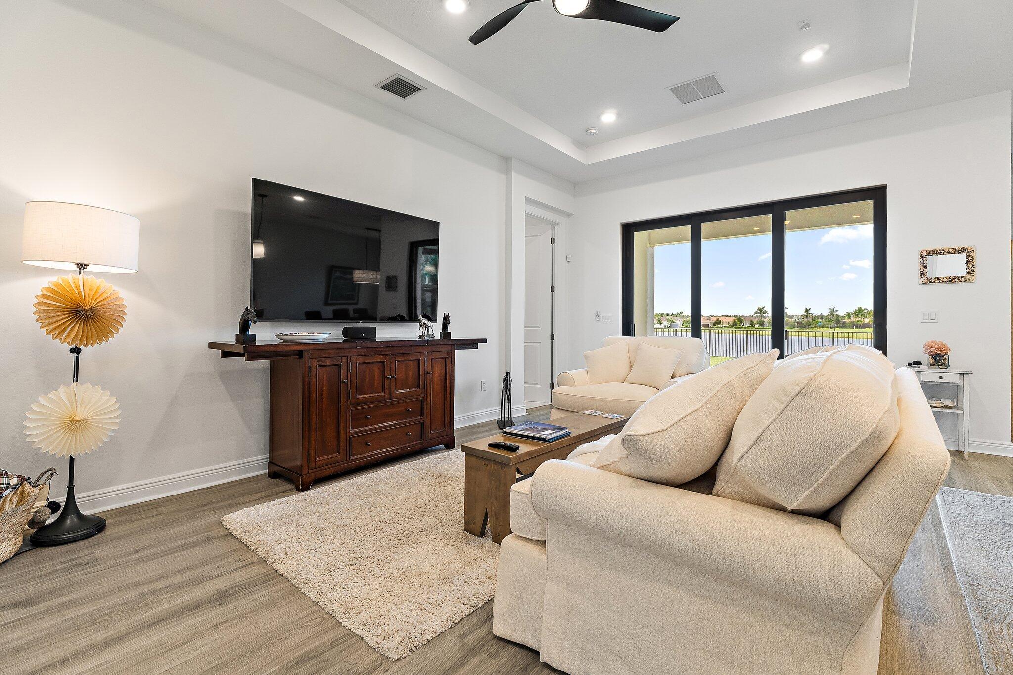 15883 Key Biscayne Lane Property Photo 14