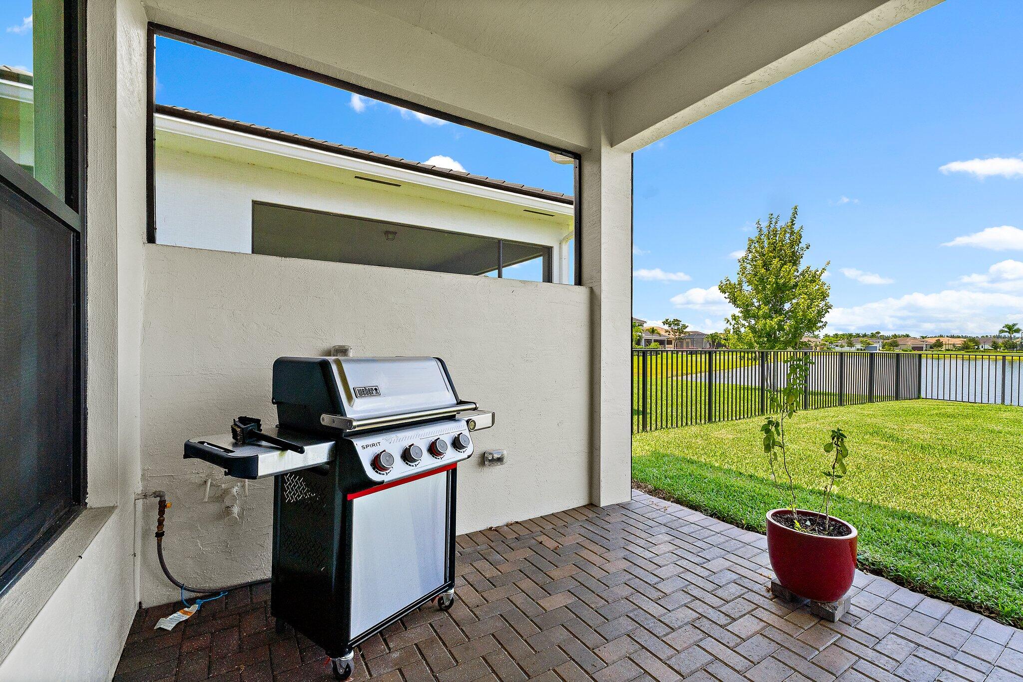 15883 Key Biscayne Lane Property Photo 32