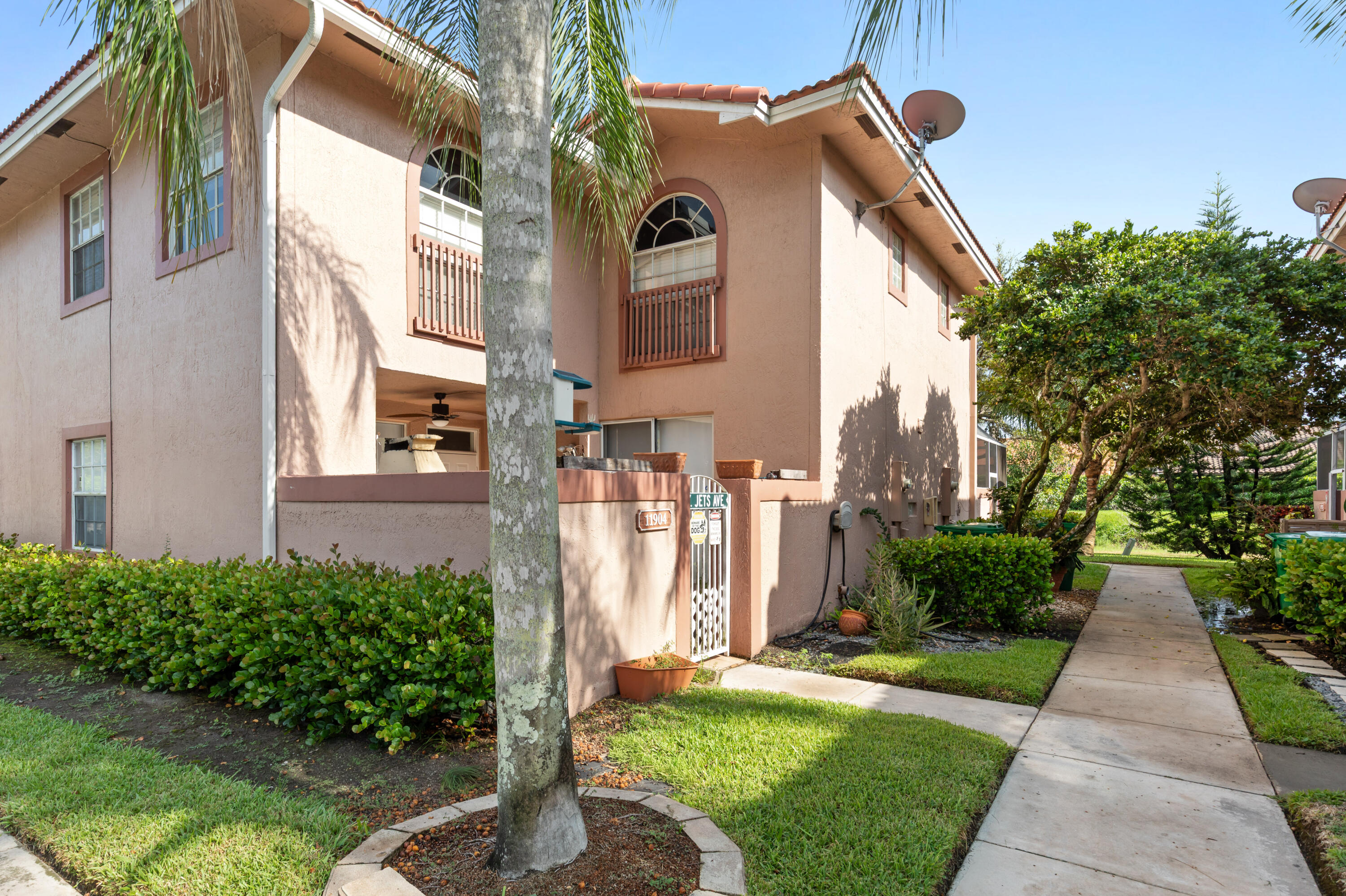 11912 Royal Palm Boulevard Property Photo 1