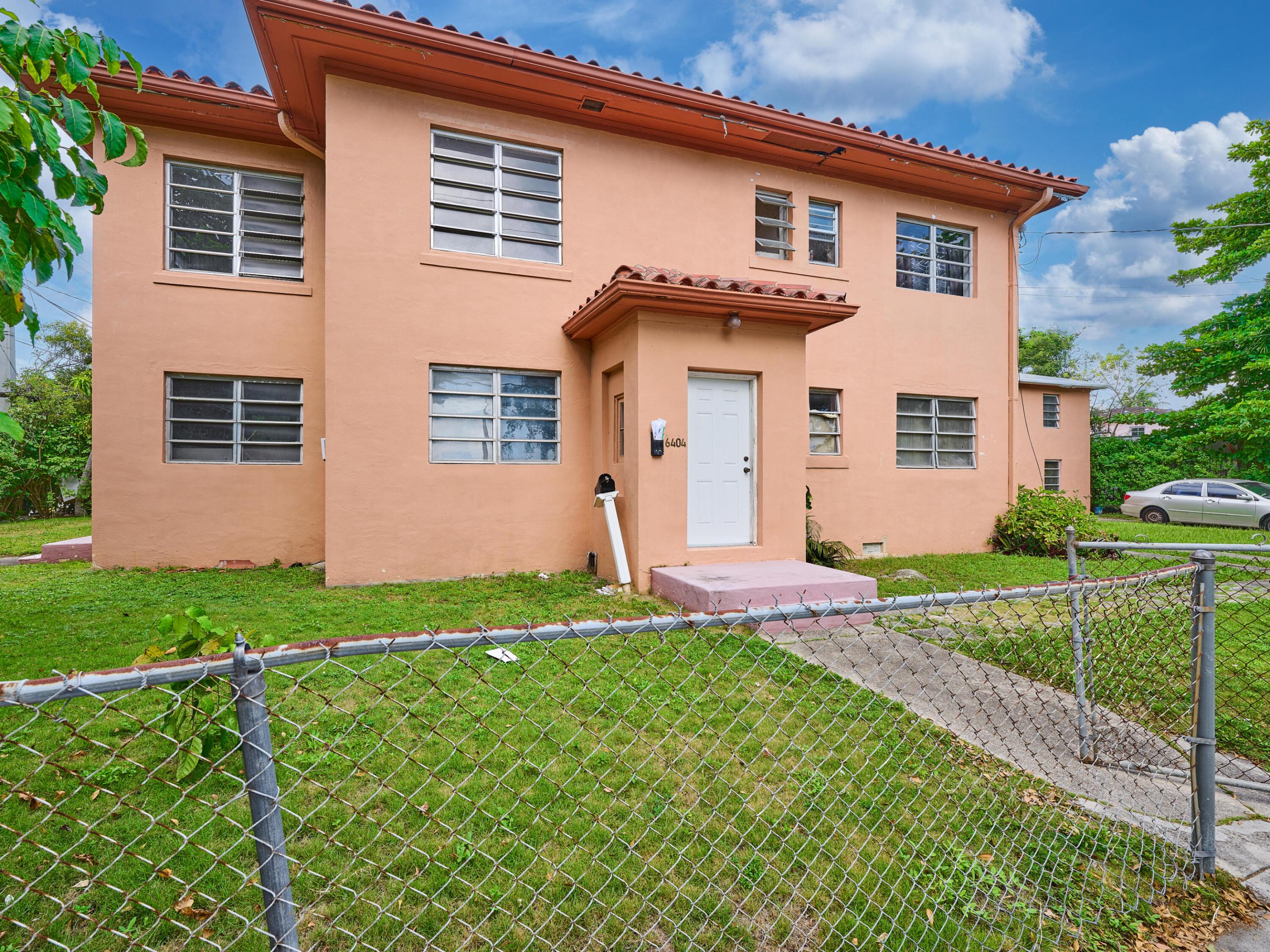 499 Ne 64th Street Property Photo 1