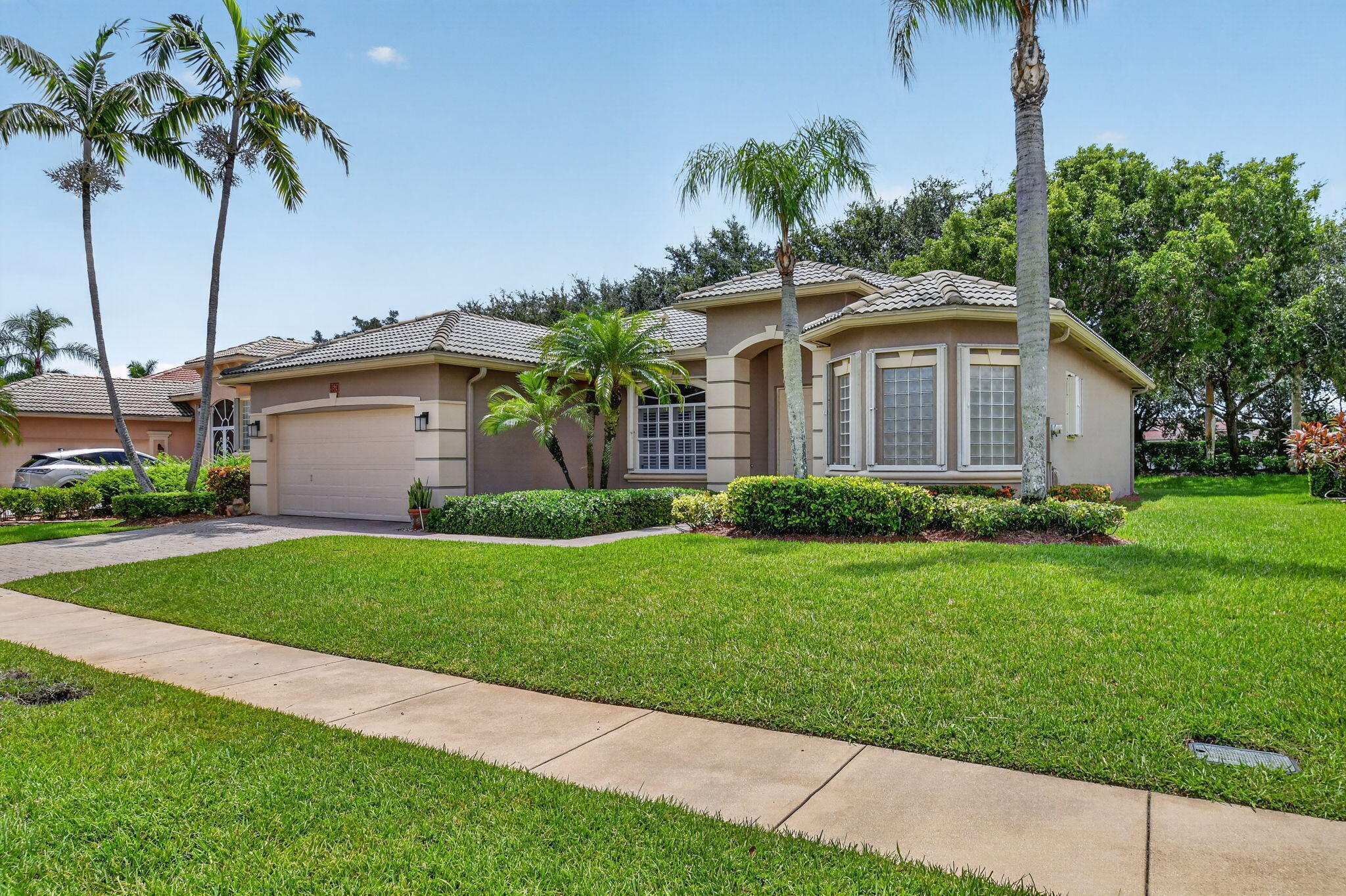 9574 LANTERN BAY Circle