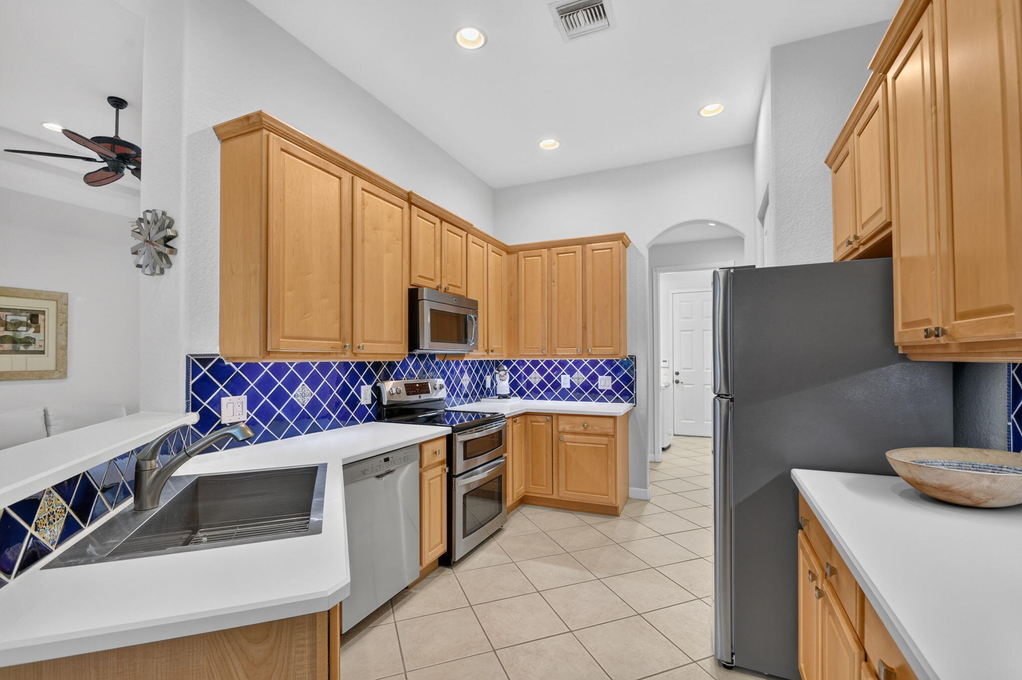 9574 Lantern Bay Circle Property Photo 13