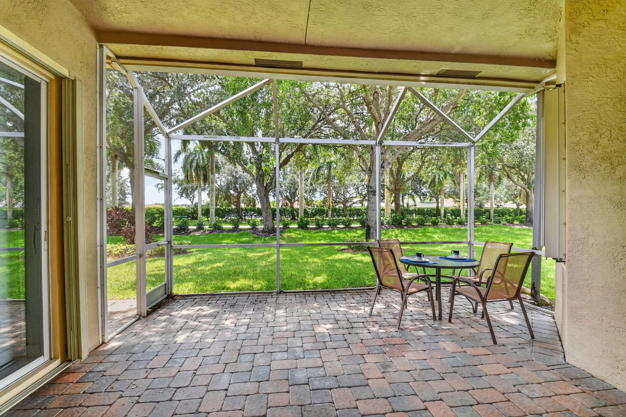 9574 Lantern Bay Circle Property Photo 37
