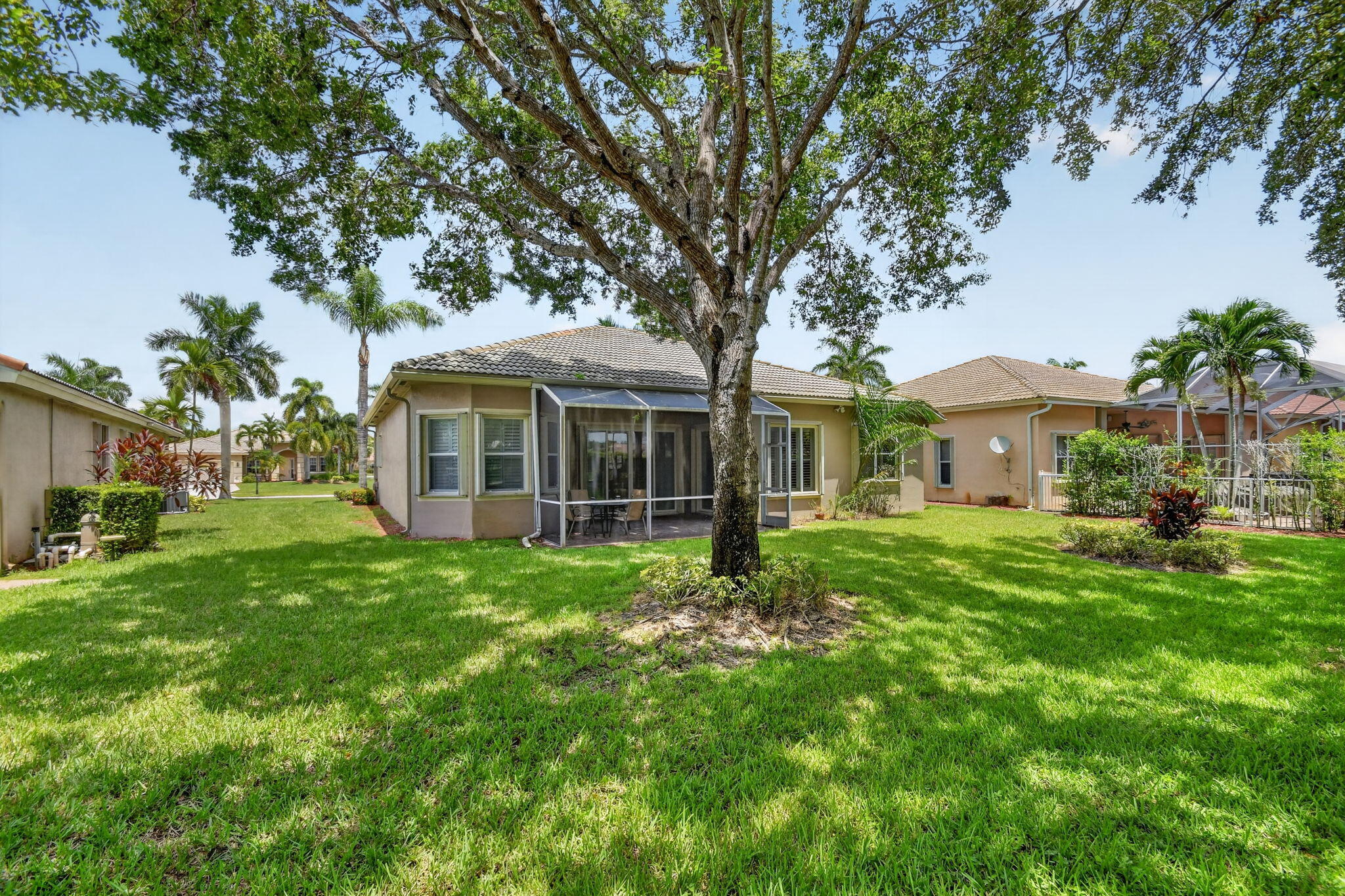 9574 Lantern Bay Circle Property Photo 43