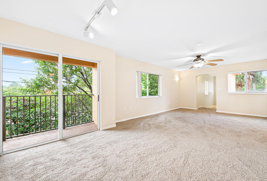 900 Scotia Drive 206 Property Photo 8