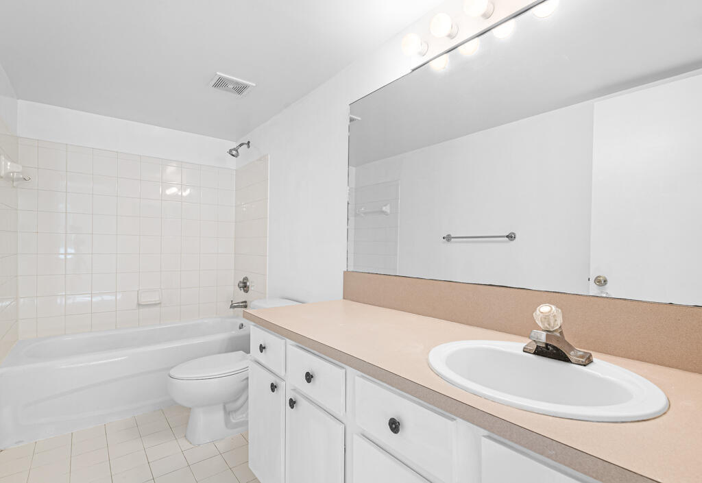 900 Scotia Drive 206 Property Photo 22