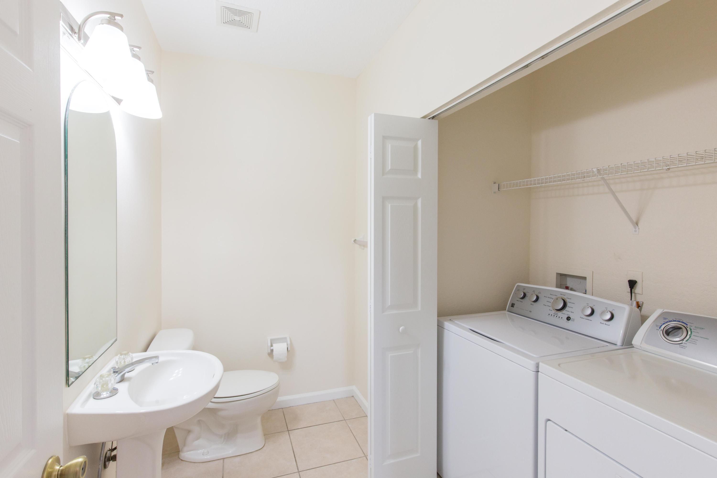 13513 Fountain View Boulevard Property Photo 9
