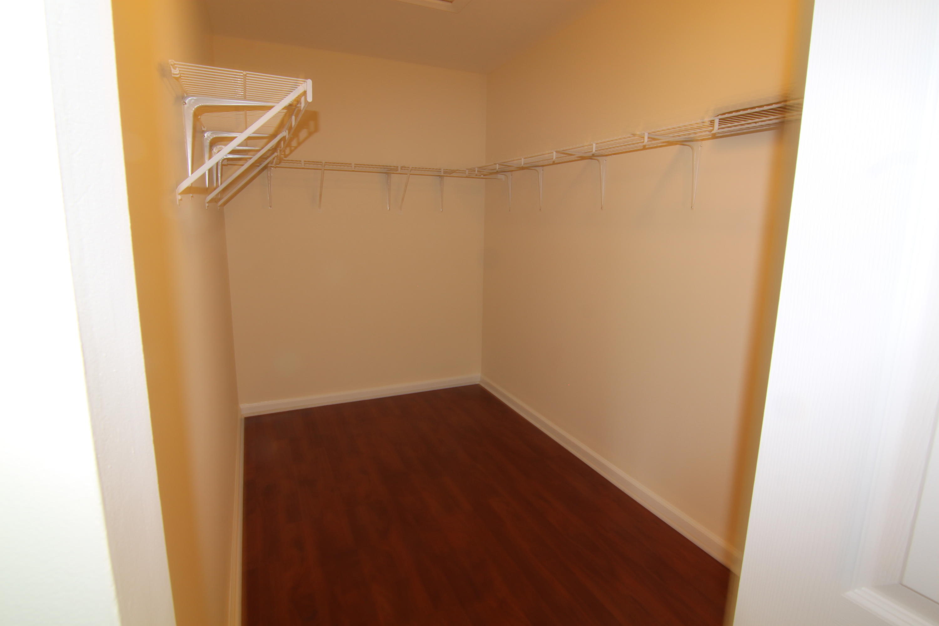 13513 Fountain View Boulevard Property Photo 15