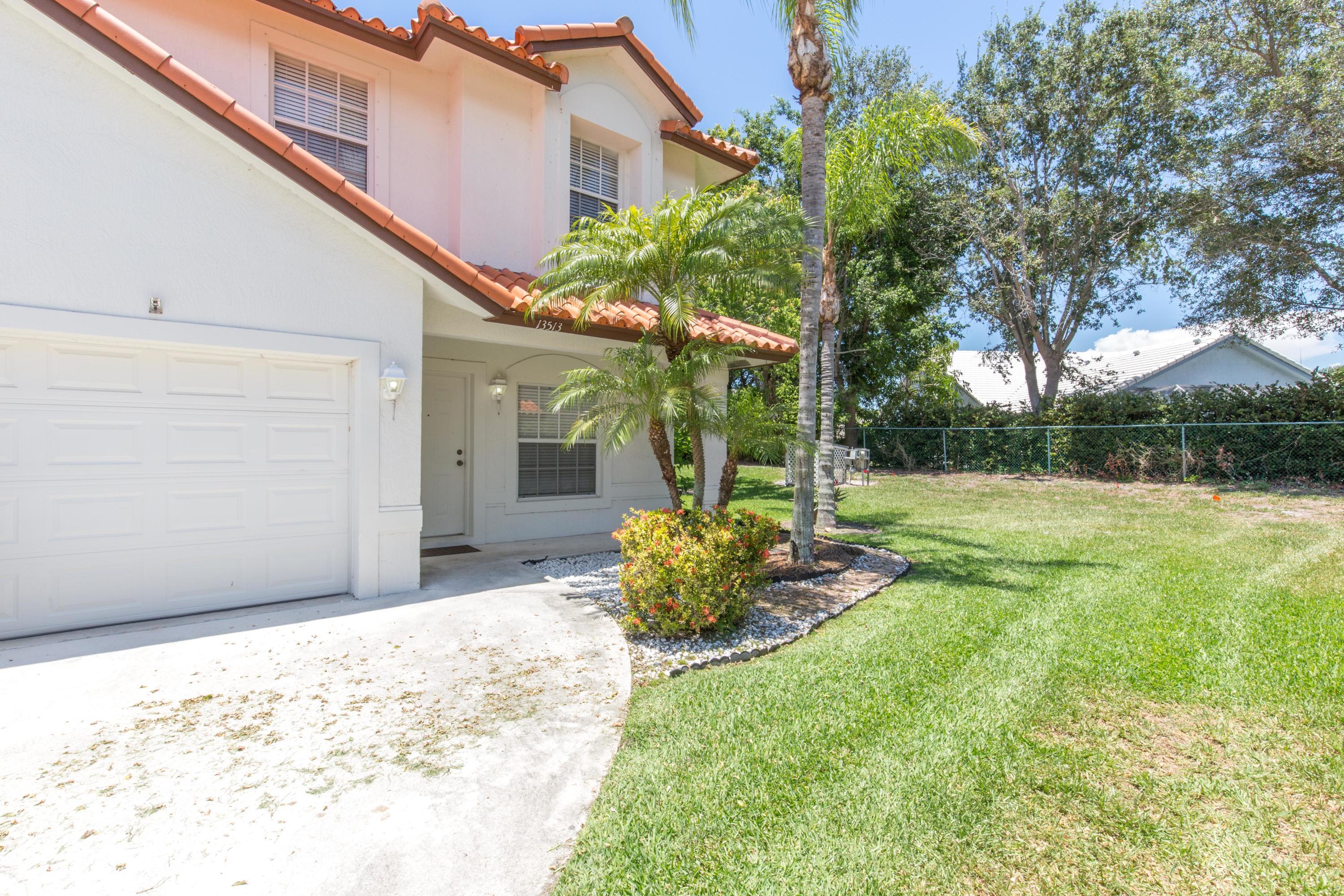 13513 Fountain View Boulevard Property Photo 19