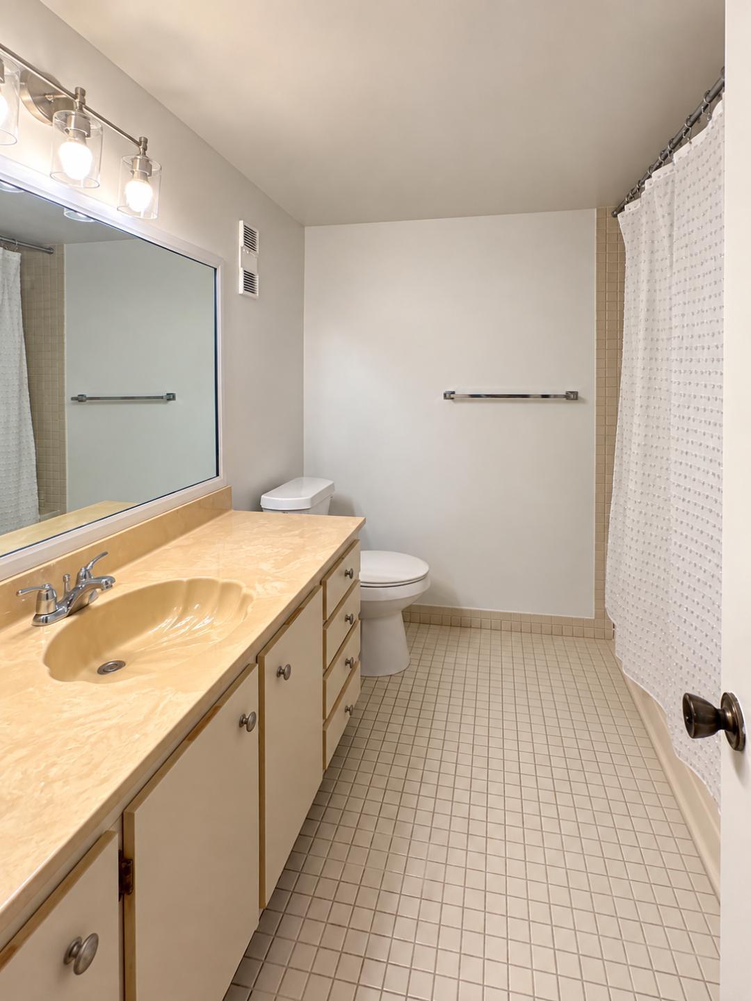 7432 Ashmont Circle 208 Property Photo 43