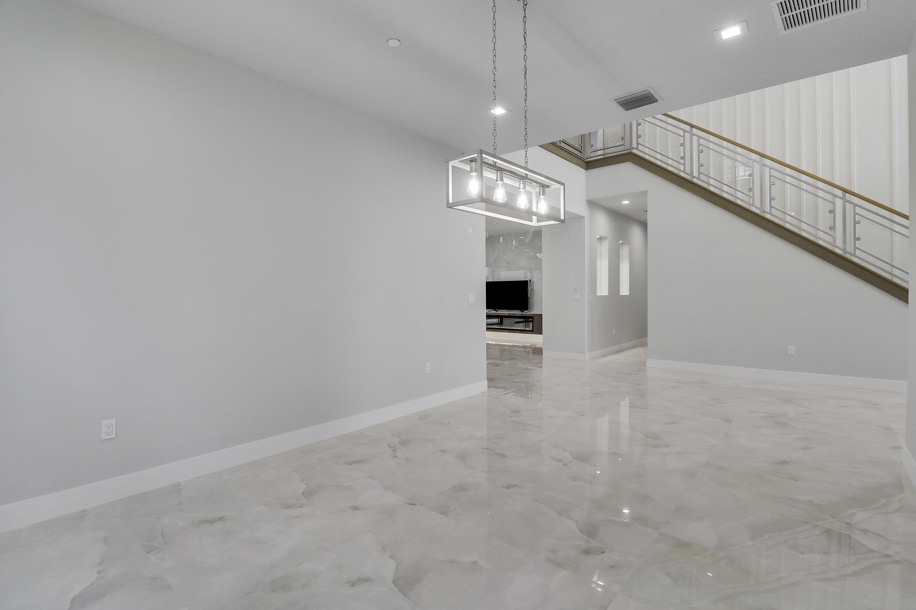 9892 Migration Point Property Photo 14