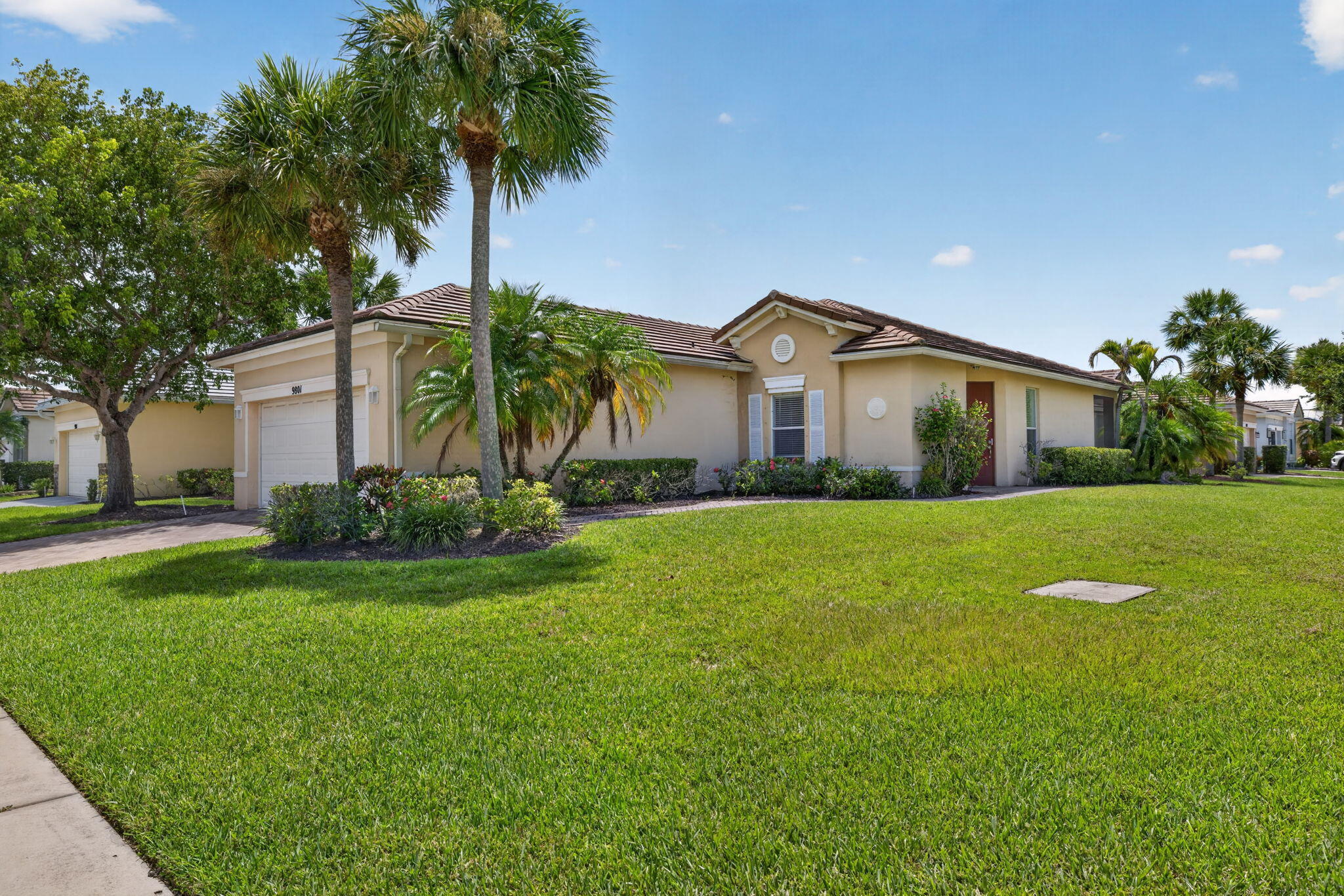 9801 SW Glenbrook Drive Property Photo 1