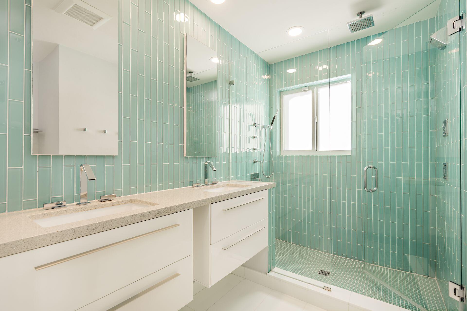 157 Worth Court N Property Photo 17