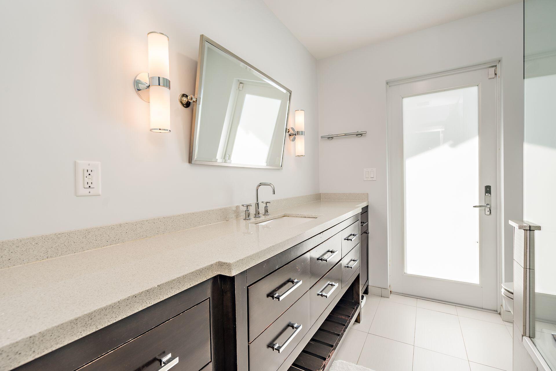 157 Worth Court N Property Photo 20