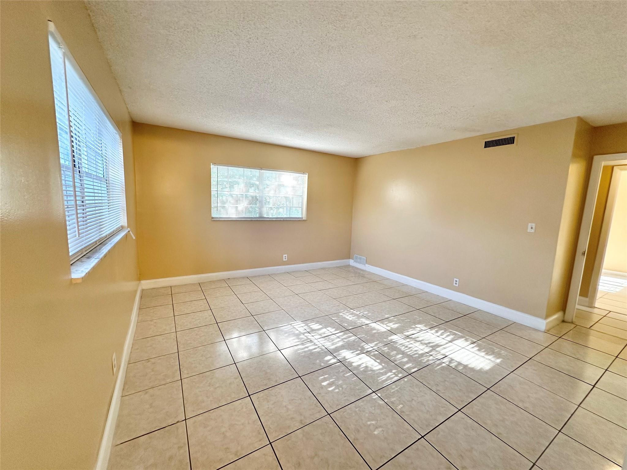 8900 W Sample Road 106 Property Photo 10