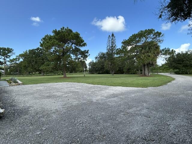 1476 Ne 40th Avenue Property Photo 6